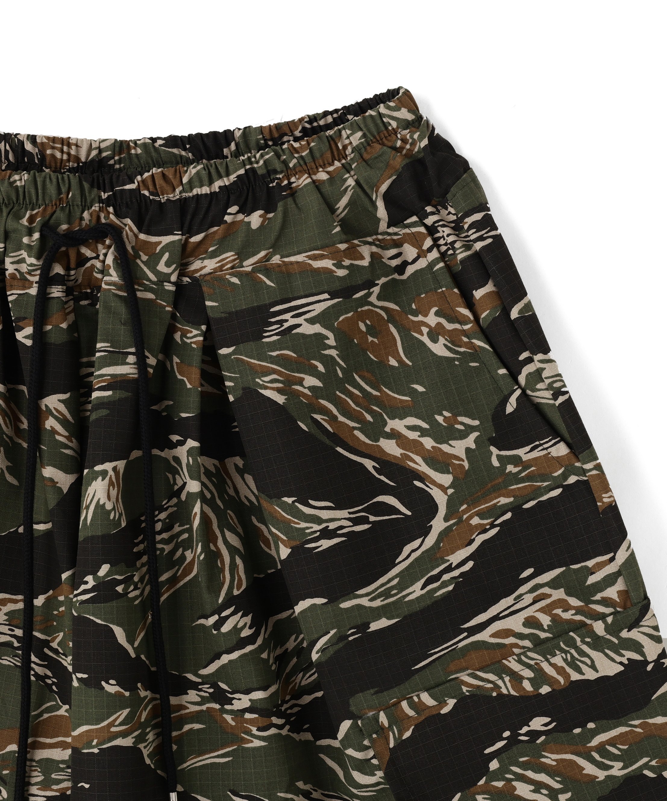 LHP Torenia/トレニア/Camo Short Pants エルエイチピー パンツ その他のパンツ