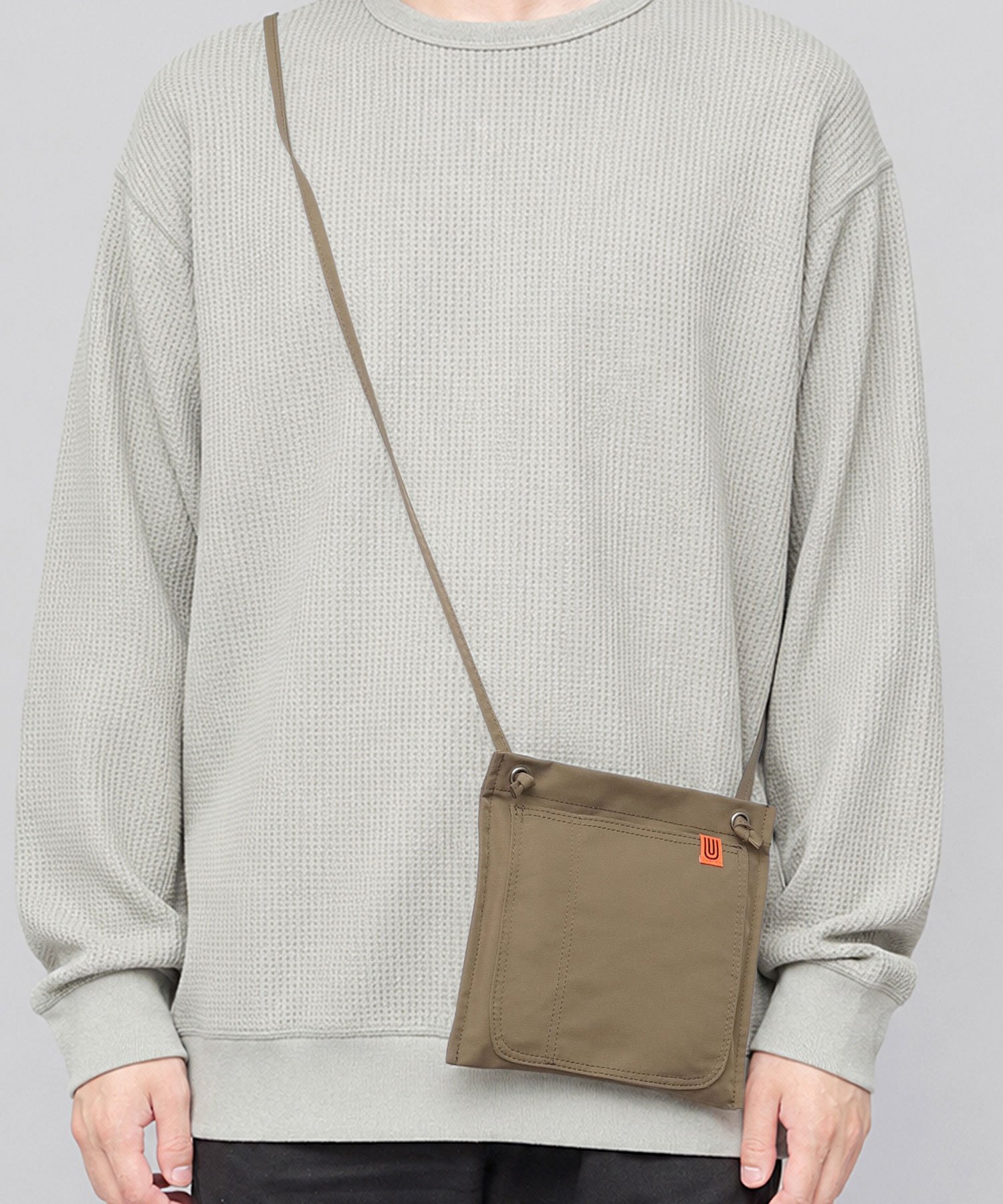 UNIVERSAL OVERALL UNIVERSAL OVERALL サコッシュ メンズ レディース ミニショルダーバッグ エー.エム.エス. バッグ ショルダーバッグ グレー ブラック カーキグリーン ベージュ