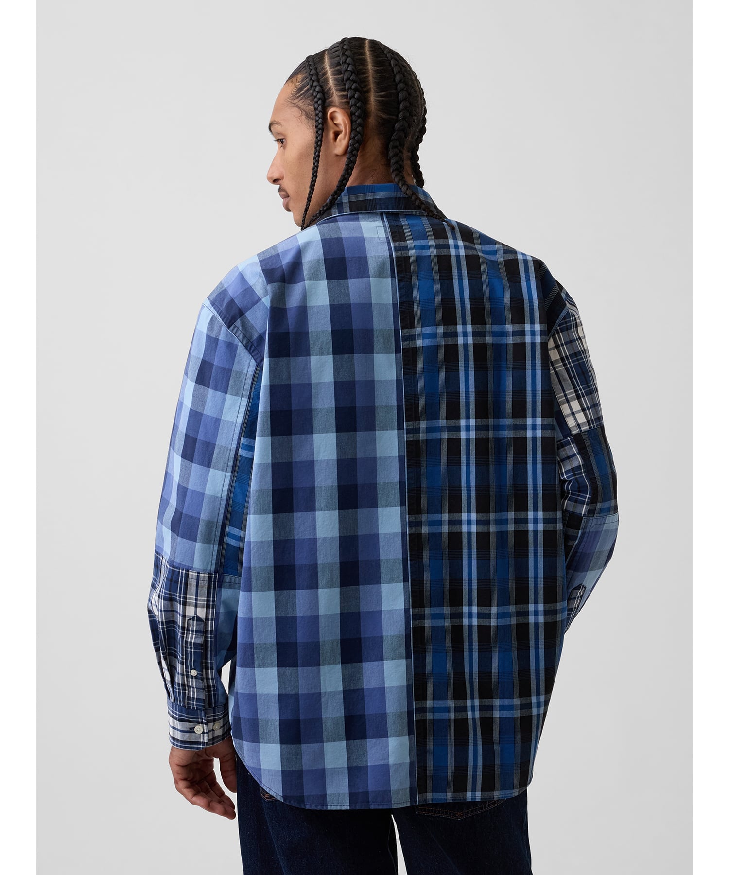 (U)Gap × Sean Wotherspoon オーバーサイズ パッチワーク プレイド ロゴシャツ ギャップ トップス シャツ・ブラウス ブルー