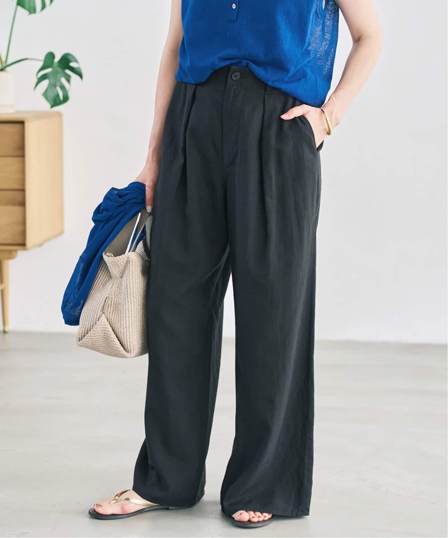 Spick & Span ハイブリッドラミー1タックワイドパンツ スピックアンドスパン パンツ スラックス・ドレスパンツ ブラック ブラウン ベージュ
