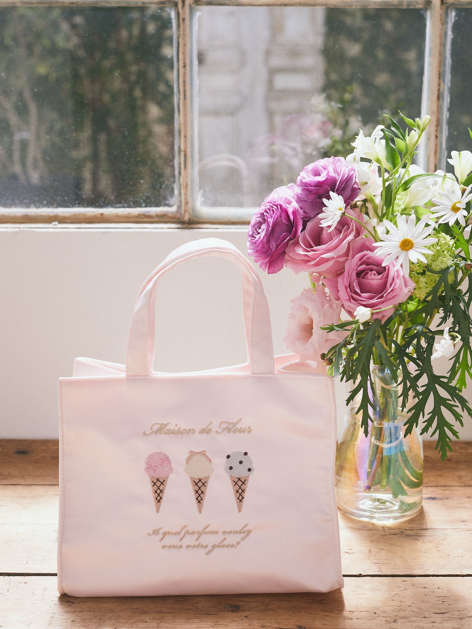 【SALE／19%OFF】Maison de FLEUR EC限定 アイストートバッグ メゾン ド フルール バッグ トートバッグ ピンク【送料無料】のサムネイル