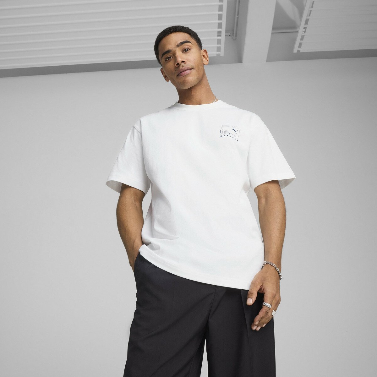 【SALE／30%OFF】PUMA メンズ グラフィックス ワット 半袖 Tシャツ プーマ トップス カットソー・Tシャツ ホワイト【送料無料】のサムネイル