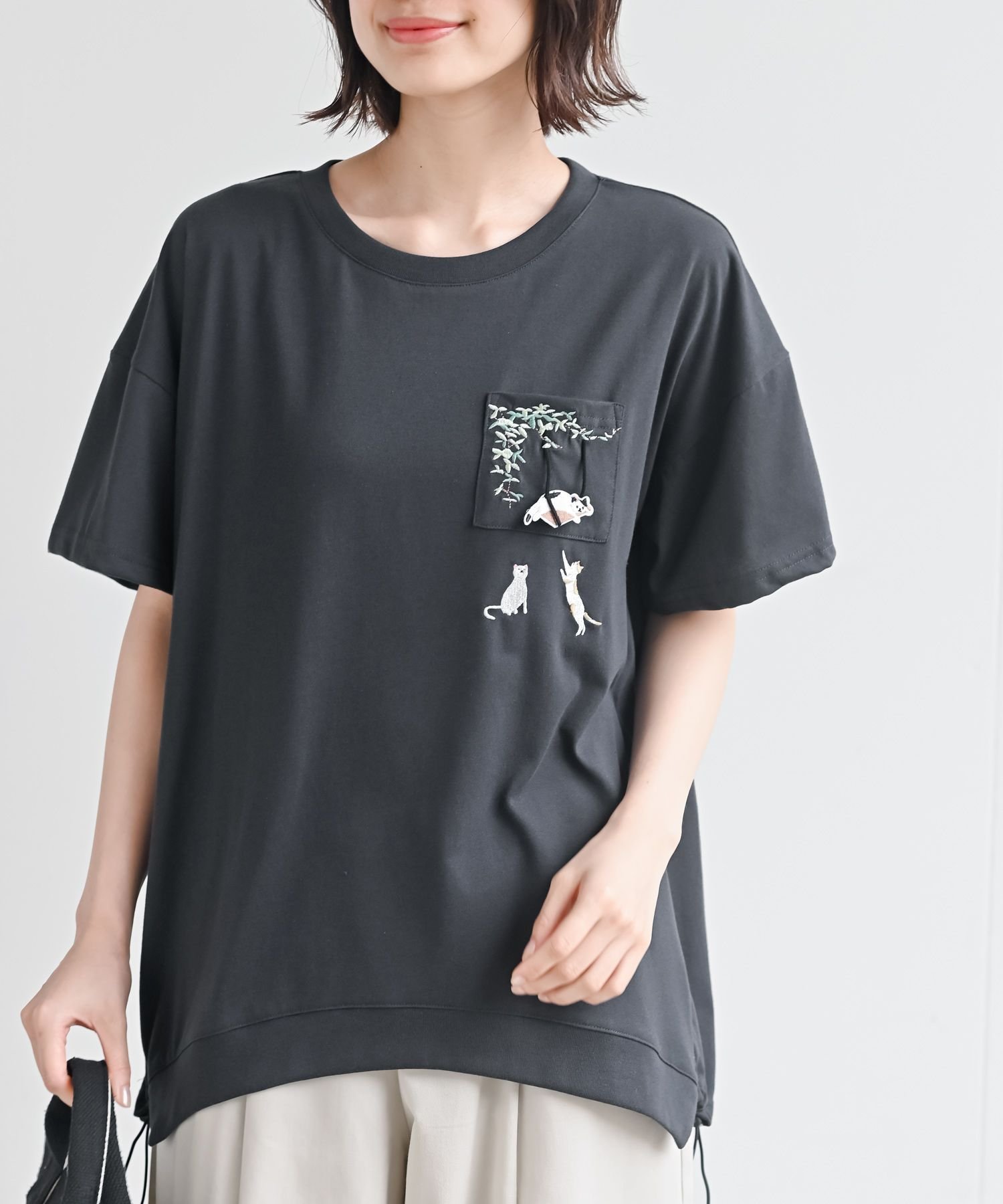 rps ブランコキャット裾ドロストTシャツ アールピーエス トップス カットソー・Tシャツ ホワイト