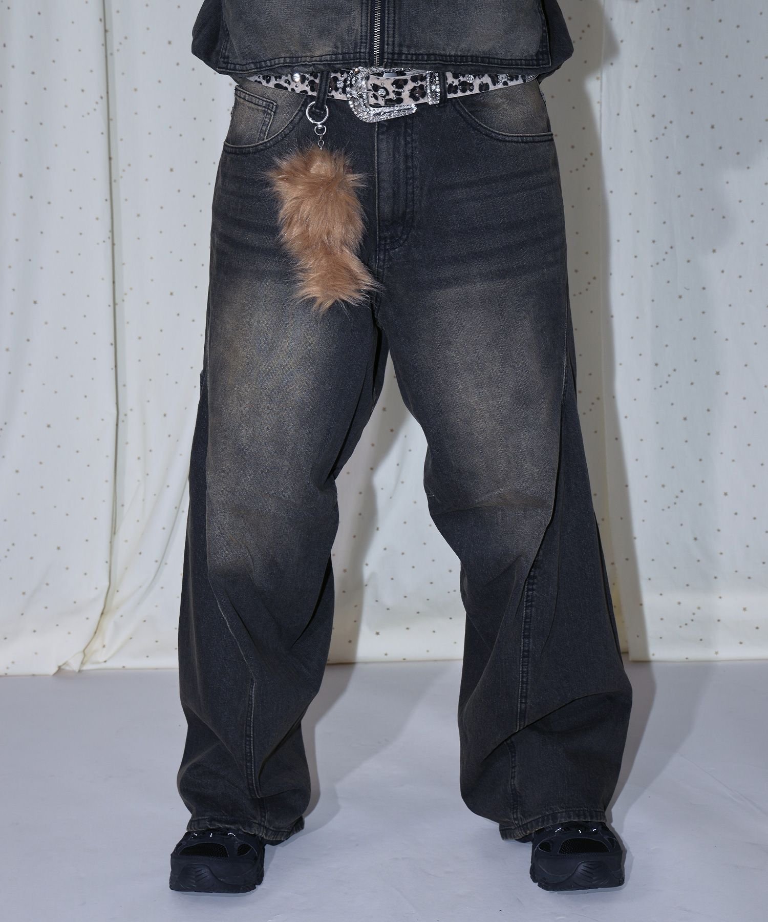 B ONE SOUL 【sqnz(エスキュンズ)】sqnz twist drape denim pants / ツイストドレープワイドデニムパンツ ナバル パンツ その他のパンツ ピンク ブルー ブラウン ブラック【送料無料】