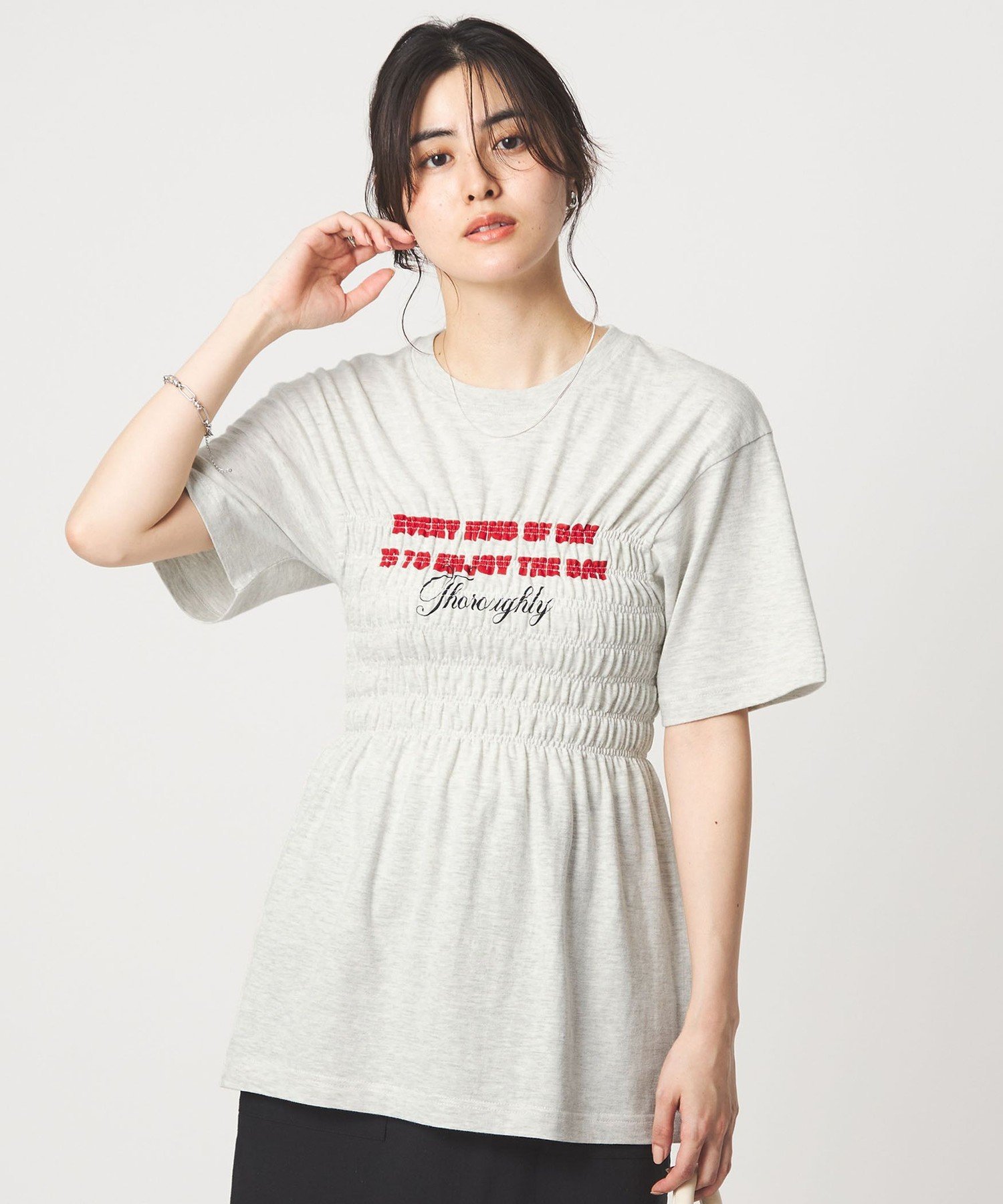 【SALE／40%OFF】UNITED ARROWS green label relaxing 【別注】＜Various Timeless Arts＞シャーリング プリント Tシャツ ミディアムグレー ユナイテッドアローズ グリーンレーベルリラクシング トップス カットソー・Tシャツ グレー stylife-15633989 Rakuten Fashion パッケージ画像