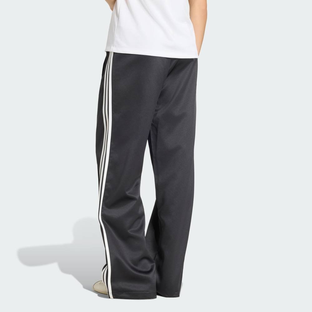 【公式】アディダス adidas 返品可 サテン SST ルーズ トラックパンツ アディダス パンツ その他のパンツ ブラック