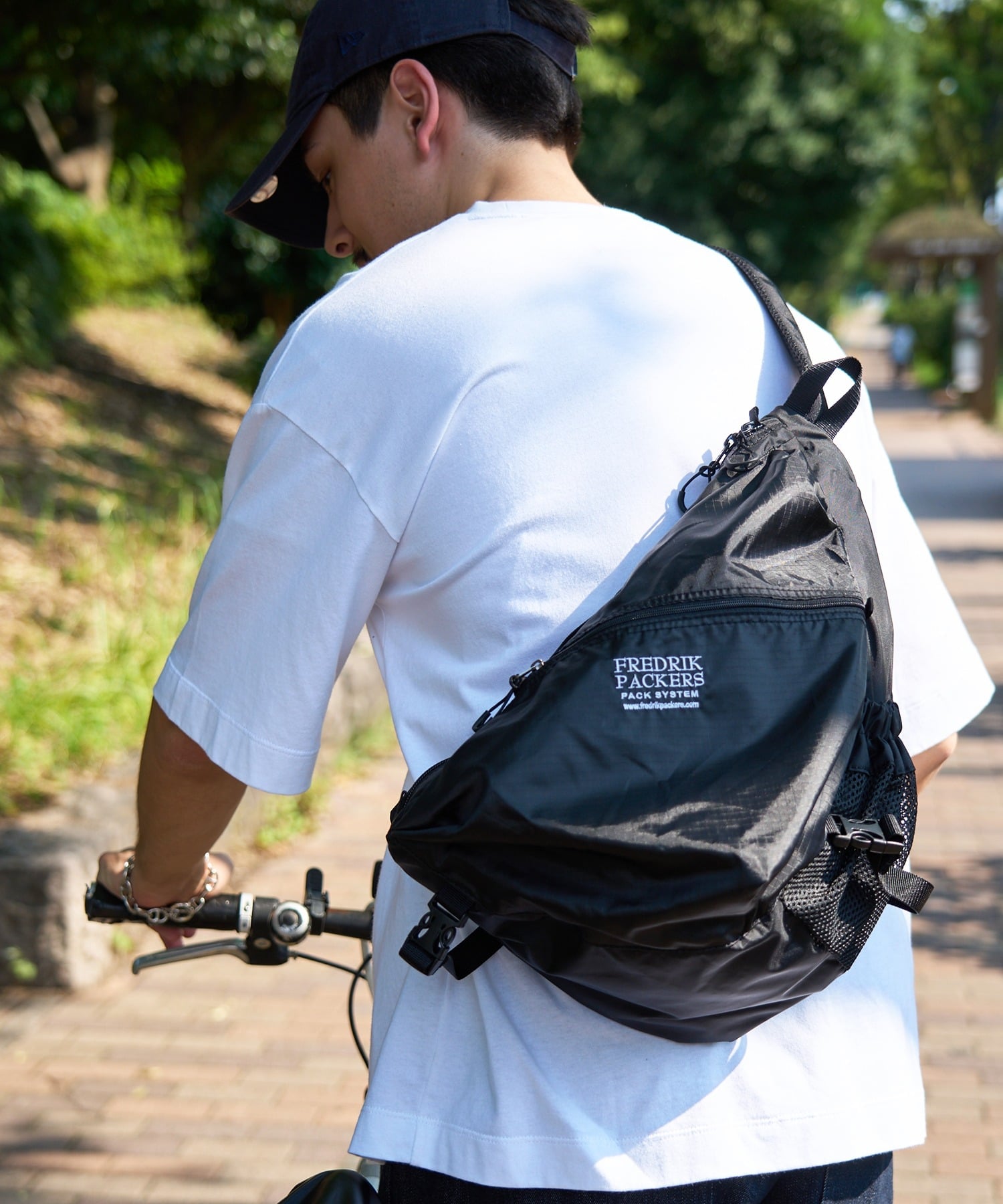 FREDRIK PACKERS/ACCORD SLING セットアップセブン バッグ ショルダーバッグ ブラック ブラウン