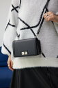 【SALE/30%OFF】AZUL BY MOUSSY ターンロックバインディングウォレットバッグ アズールバイマウジー バッグ その他のバッグ レッド ブラッ...