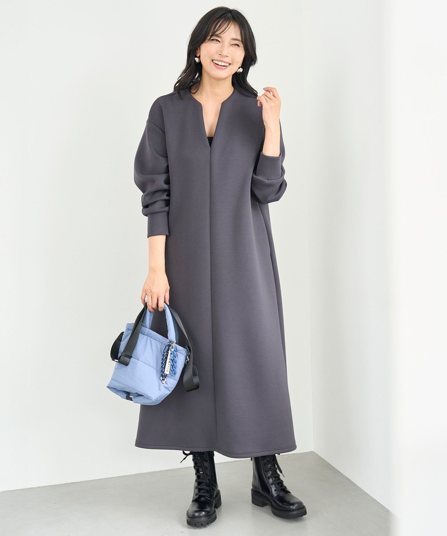 UNFILO 【軽量/ストレッチ】BEAUTY FORM JERSEY キーネックワンピース アンフィーロ ワンピース・ドレス ワンピース グレー ブラック ネイビー【送料無料】のサムネイル