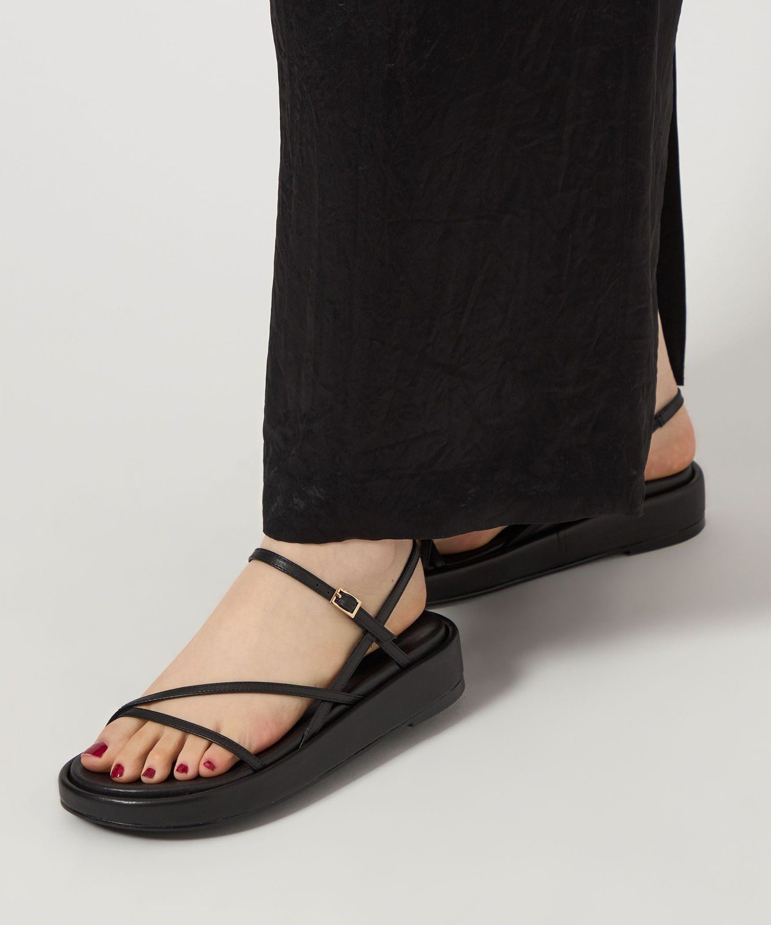 【SALE／30%OFF】ODETTE E ODILE ナローストラッププラットフォーム サンダル35↑ ユナイテッドアローズ アウトレット シューズ・靴 サンダル ホワイト ブラック【送料無料】