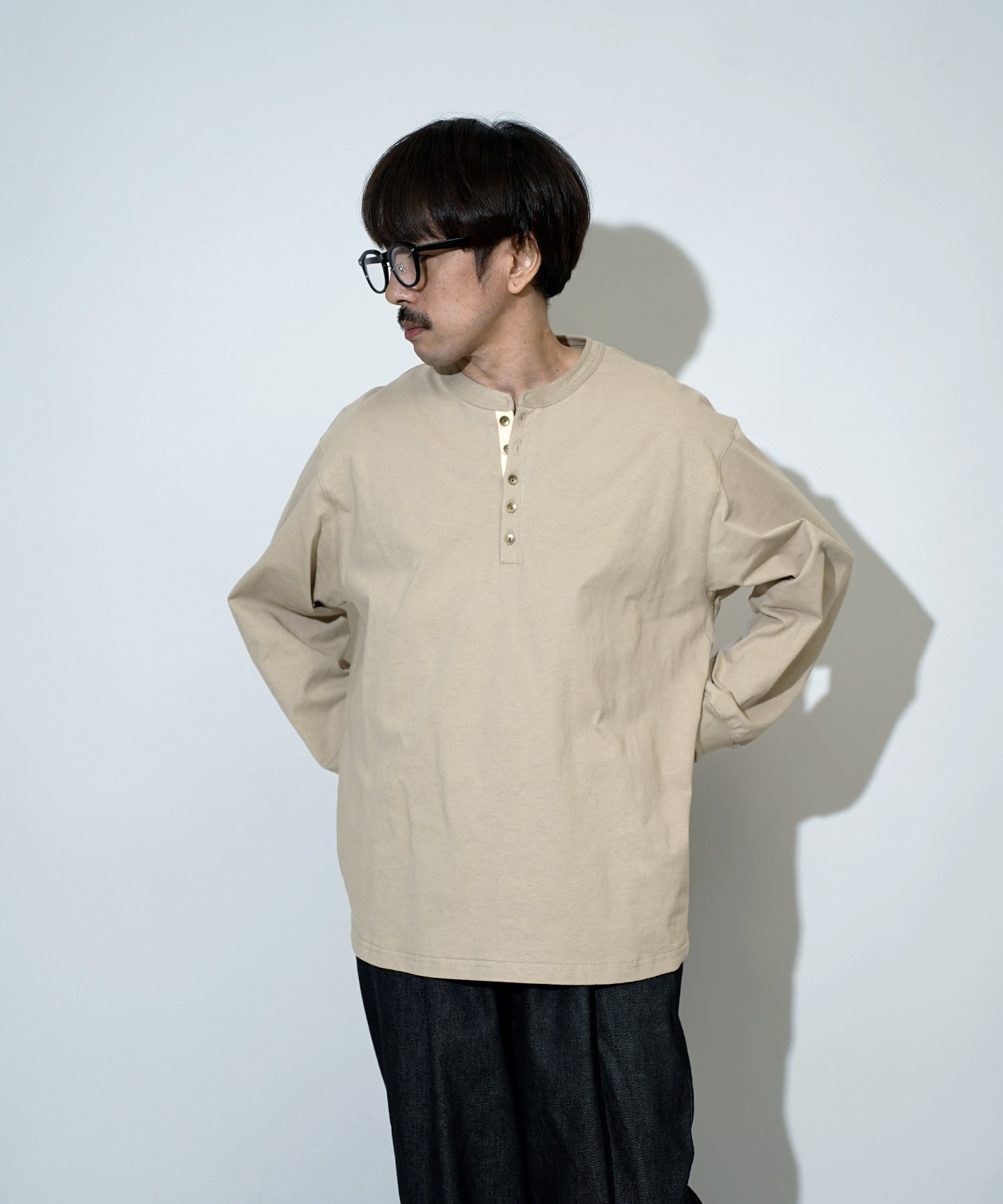 Aphlotus アプロタス ヘムラウンド ヘンリーネック LS カットソー アプロタス トップス カットソー・Tシャツ レッド グレー【送料無料】