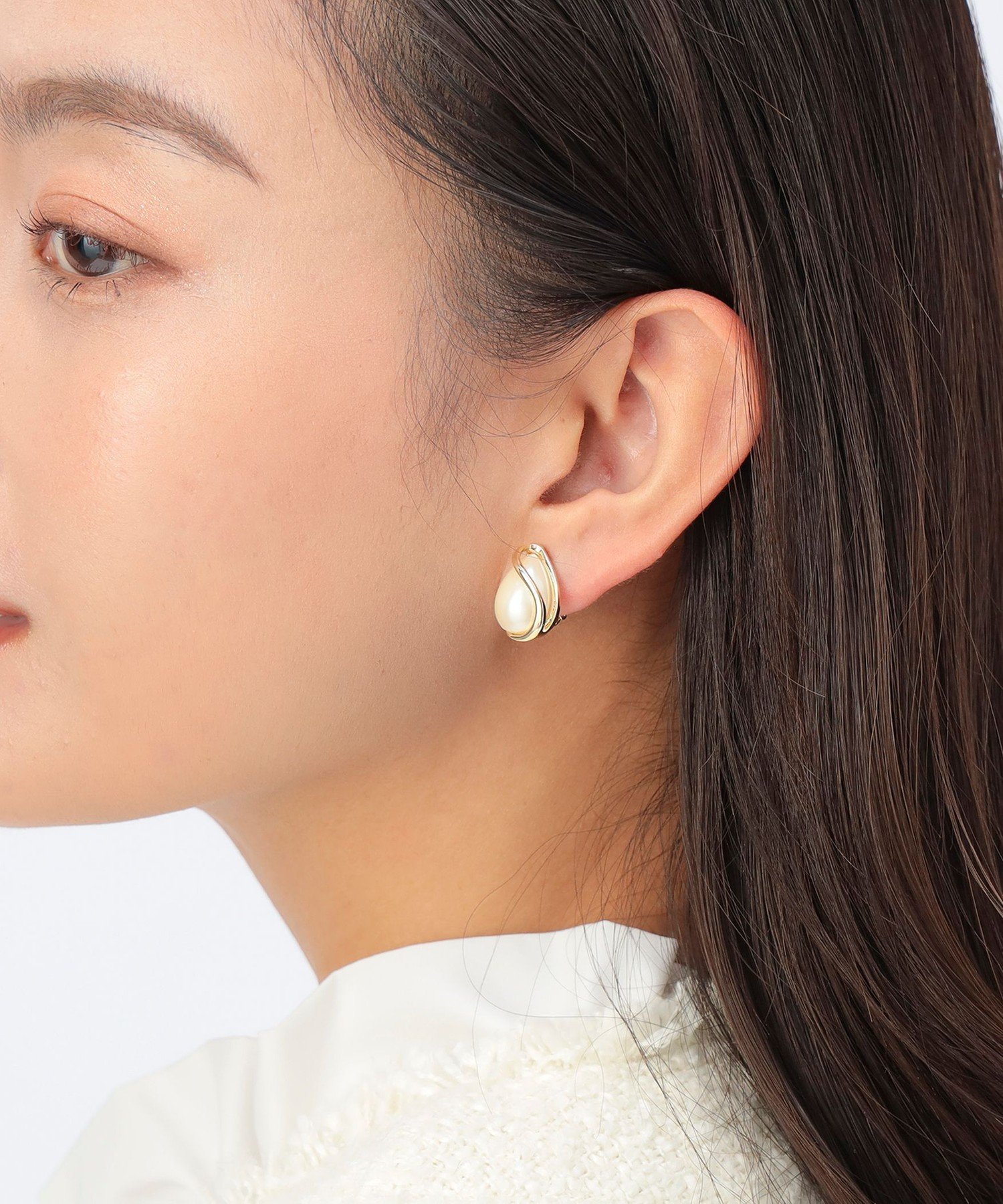 BEAMS HEART WOMEN ドロップ フェイク パール イヤリング セレモニー 入学 入園 卒業 卒園 ママスーツ 七五三 通勤 オフィススタイル オンオフ兼用 きれいめ フォーマル ビームスセレモニー2026 ビームス ハート アクセサリー・腕時計 イヤリング・イヤーカフ ゴールド シル
