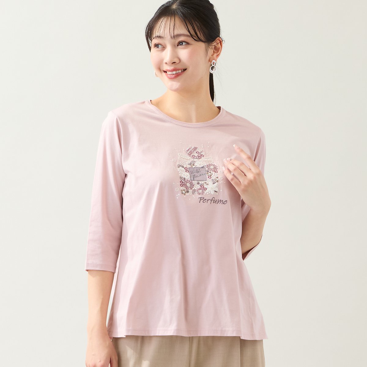 missel 【洗える・綿100%・日本製・L~4Lサイズ】香水瓶刺繍カットソー ミゼール トップス カットソー・Tシャツ ネイビー ピンク