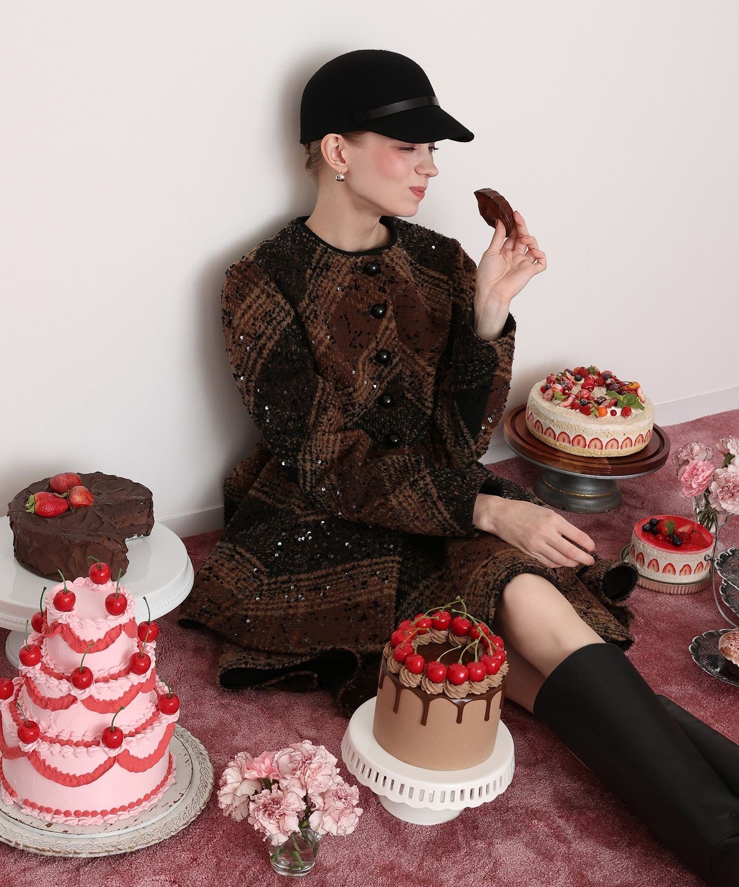 LOULOU WILLOUGHBY スパンコールチェックコート アルアバイル ジャケット・アウター その他のジャケット・アウター ブラウン