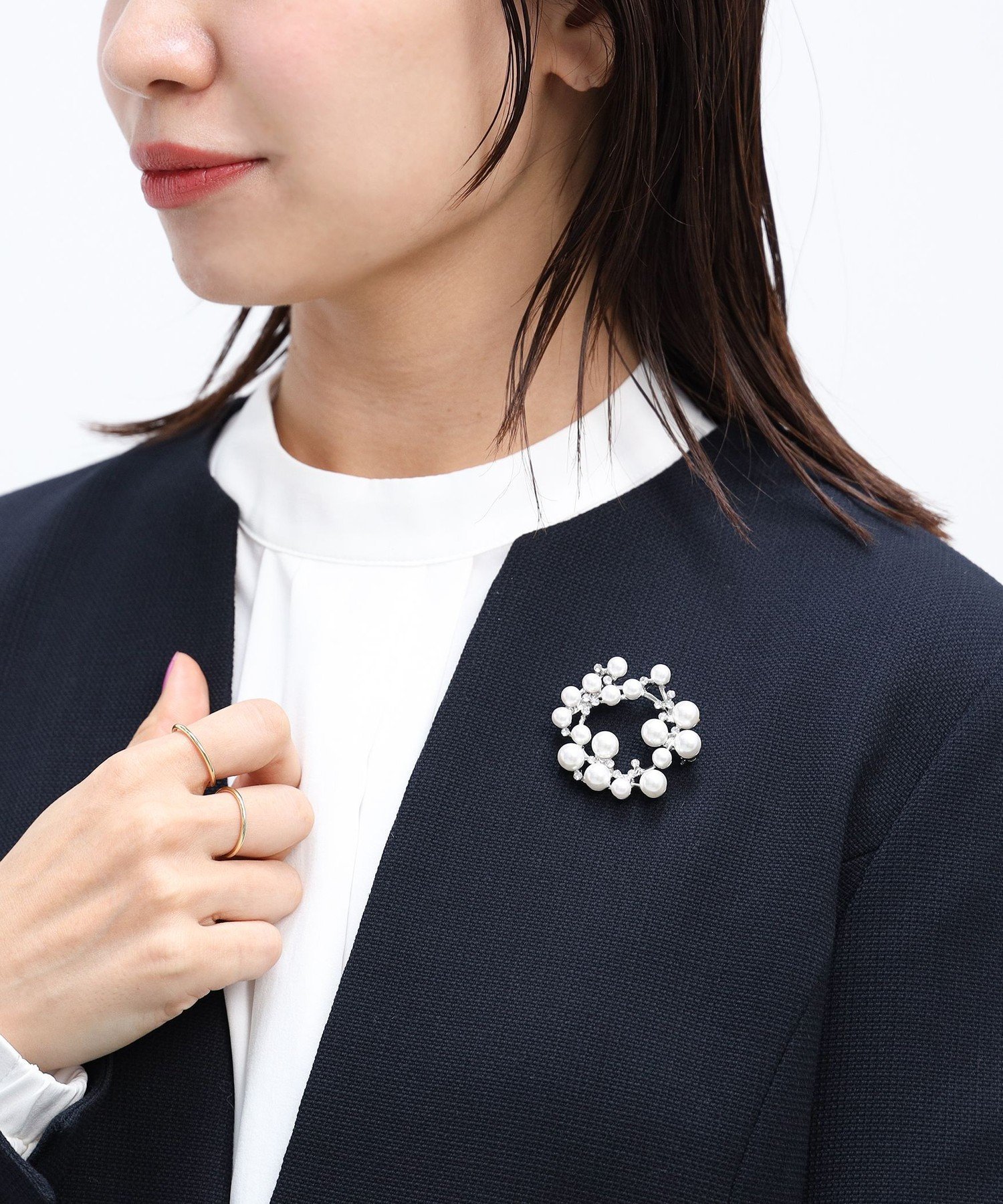 BEAMS HEART WOMEN フェイクパール ビジューブローチ ビームス ハート アクセサリー・腕時計 ネックレス シルバー ゴールド