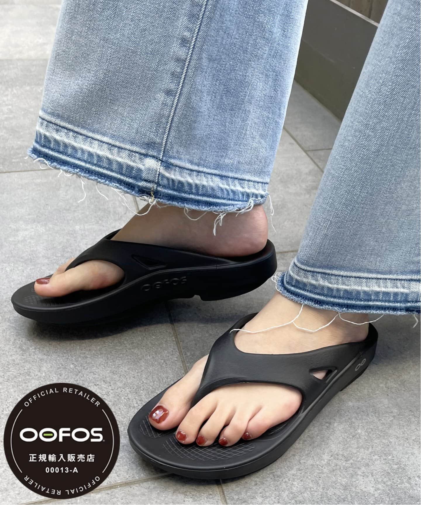 Spick & Span ≪追加予約≫BCS福岡+WEB限定【OOFOS / ウーフォス】OOriginal スピックアンドスパン シューズ・靴 サンダル ブラック【送料無料】のサムネイル