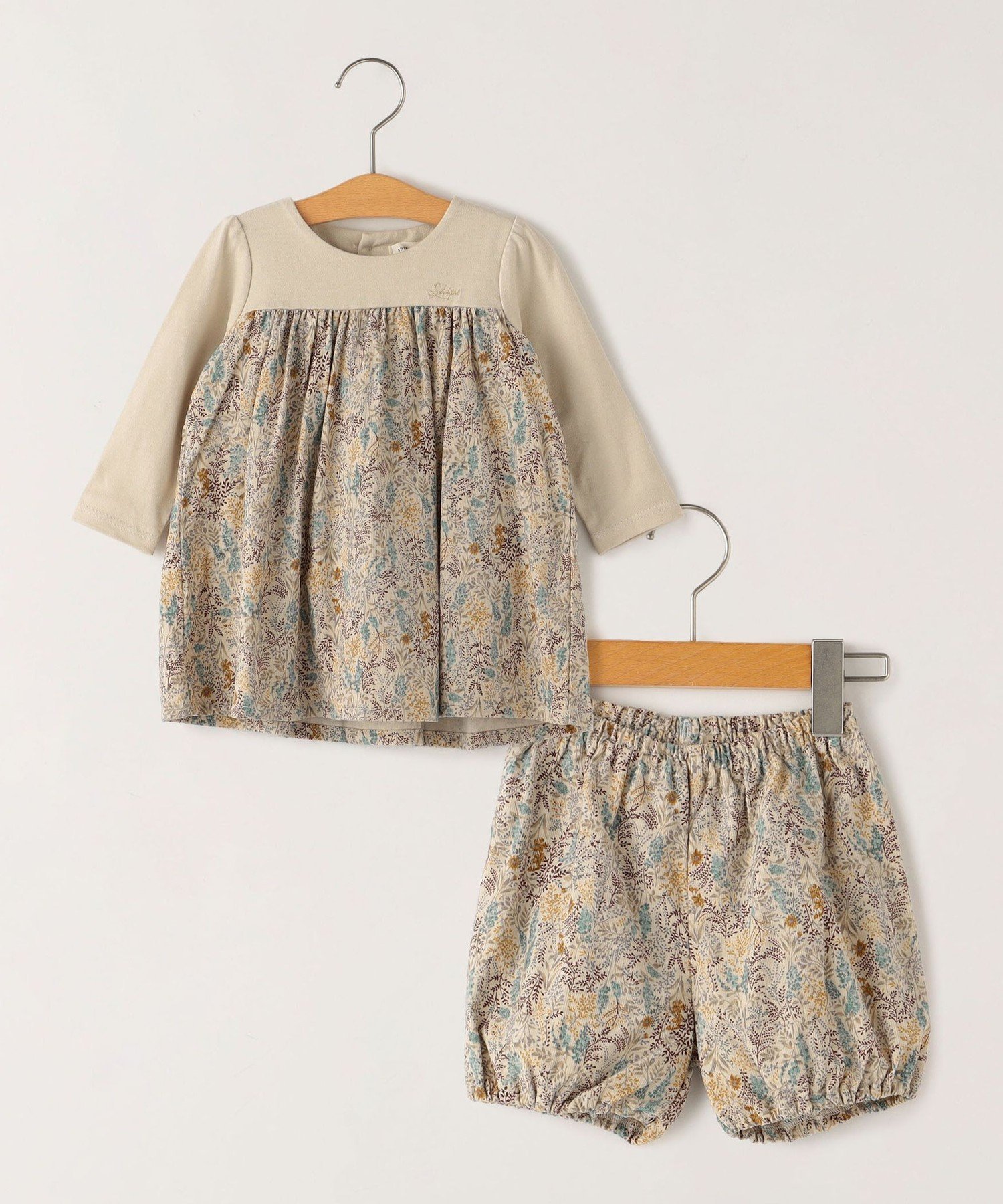 【SALE／41%OFF】SHIPS KIDS SHIPS KIDS:コーデュロイ フラワー セット ロンパース シップス マタニティウェア・ベビー用品 ロンパース・カバーオール ベージュ グレー【送料無料】のサムネイル