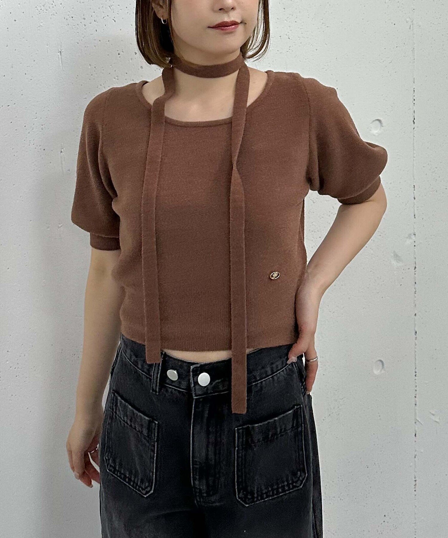 【SALE／50%OFF】archives チョーカーミニフェザーパフスリニット アルシーヴ トップス ニット ホワイト グレー