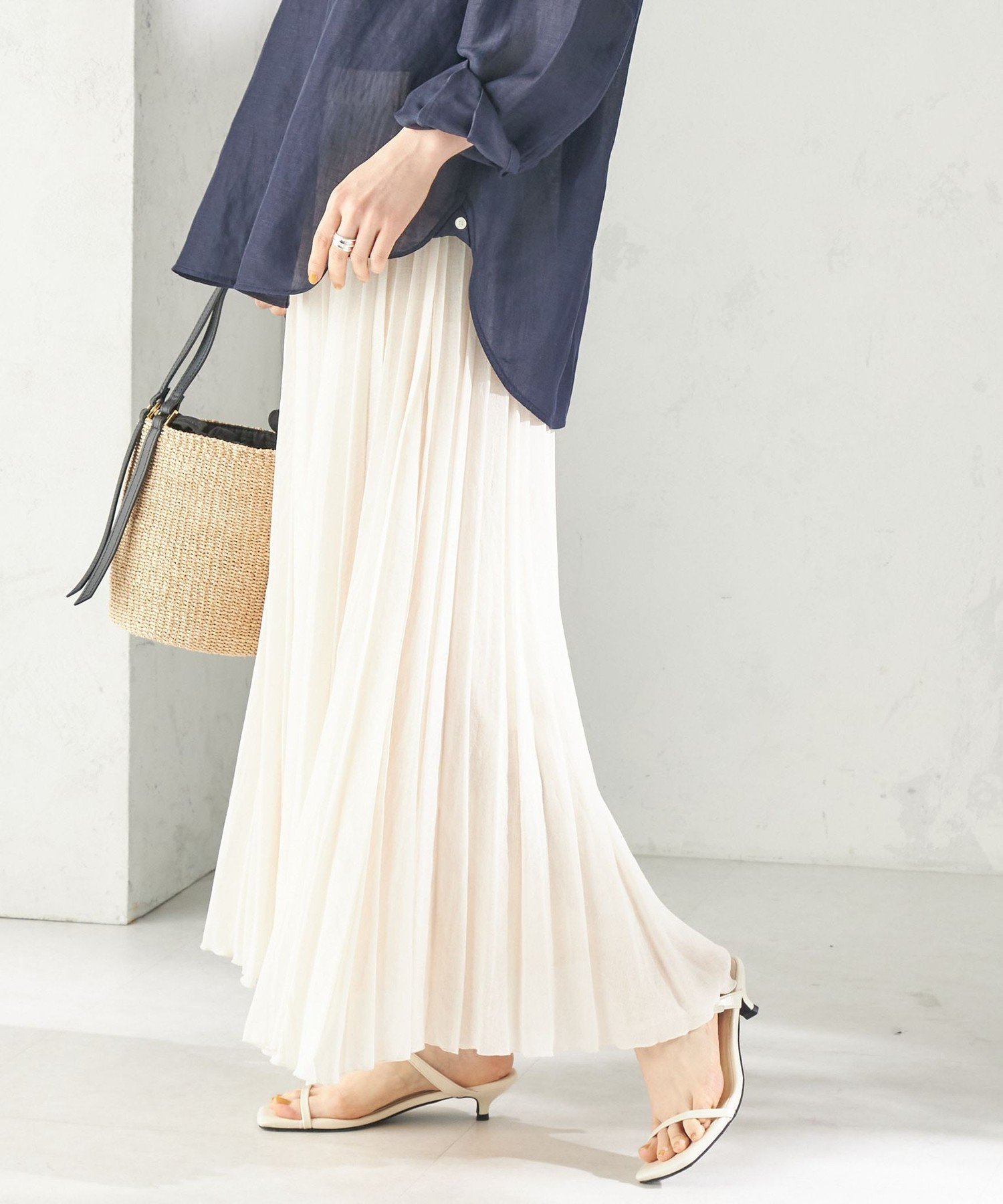 【SALE／40%OFF】SHIPS WOMEN ＜手洗い可能＞シアー ガーゼ ソフト プリーツ スカート シップス スカート ロング・マキシスカート ホワイト ブラック【送料無料】