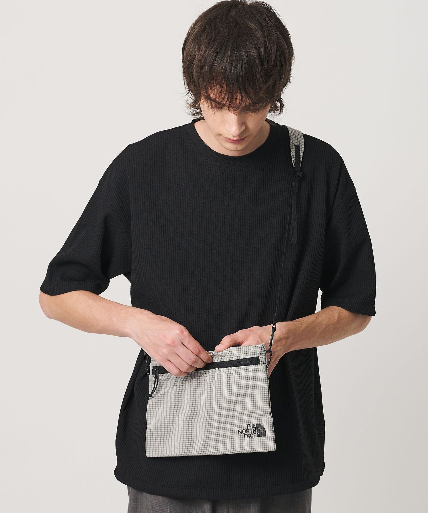 ＜THE NORTH FACE＞ラフター ショルダー ポーチ M SP ショルダーバッグ ビューティー＆ユース ユナイテッドアローズ バッグ ショルダーバッグ ブラック グレー