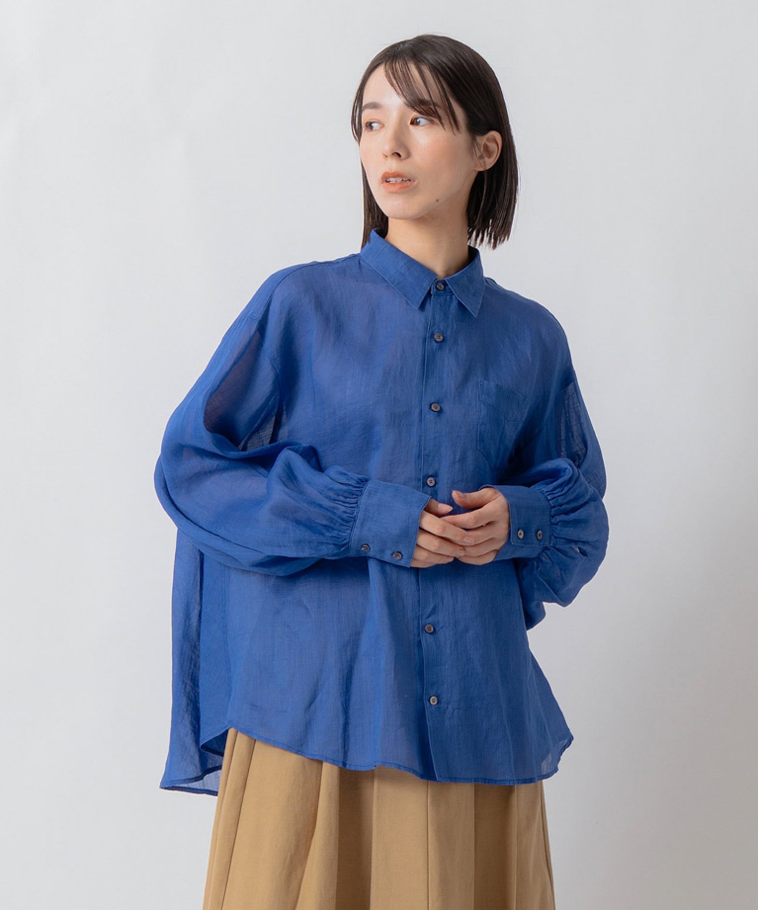 KELEN 「KELEN / ケレン」 バックフレアデザイン ラミーシャツ ビーアパートメント トップス シャツ・ブラウス ブラック ブルー ブラウン