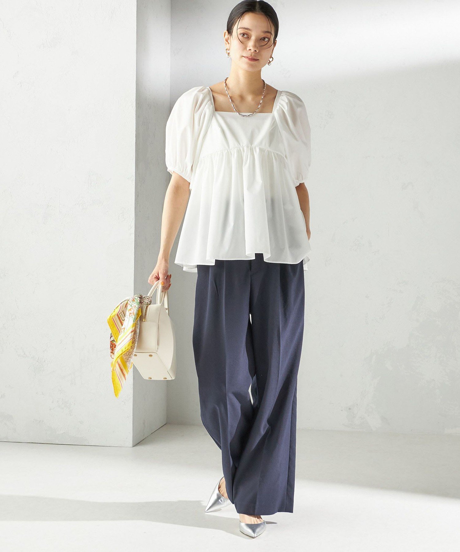 【SALE／60%OFF】SHIPS WOMEN ＜手洗い可能＞ストレッチ タフタ ウエスト ギャザー ブラウス シップス トップス シャツ・ブラウス ブラウン ホワイト【送料無料】