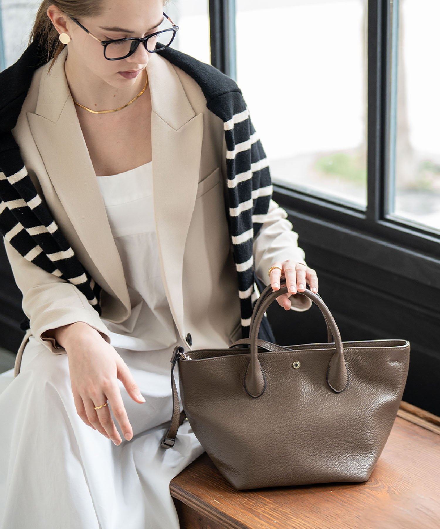 HAYNI Parjone パルヨネ ヘイニ バッグ トートバッグ ブラック ゴールド【送料無料】のサムネイル