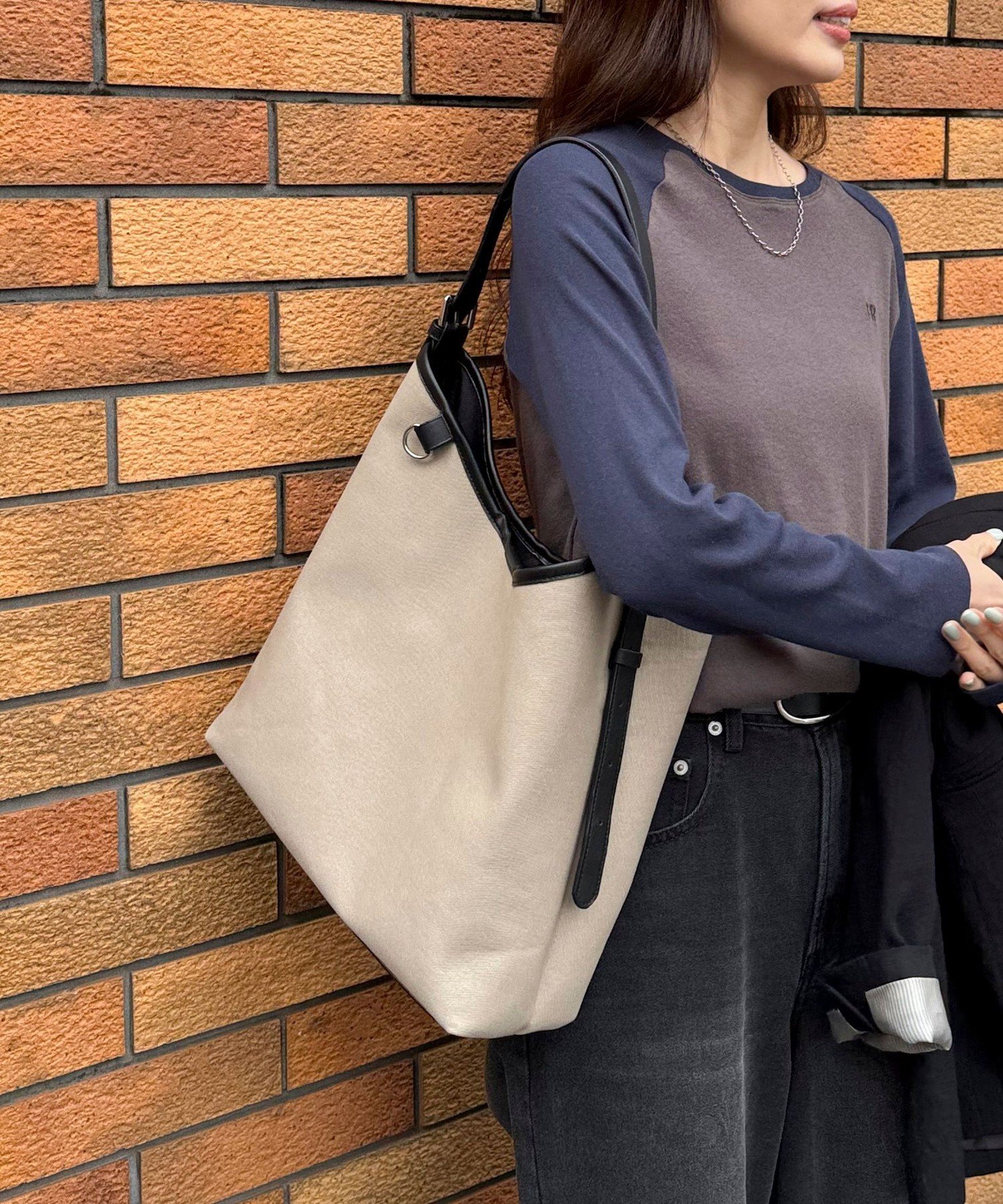 【SALE／30%OFF】fredy emue 異素材コンビワンハンドルバッグ フレディ アンド グロスター バッグ ショルダーバッグ ブラック ホワイト ブラウン【送料無料】