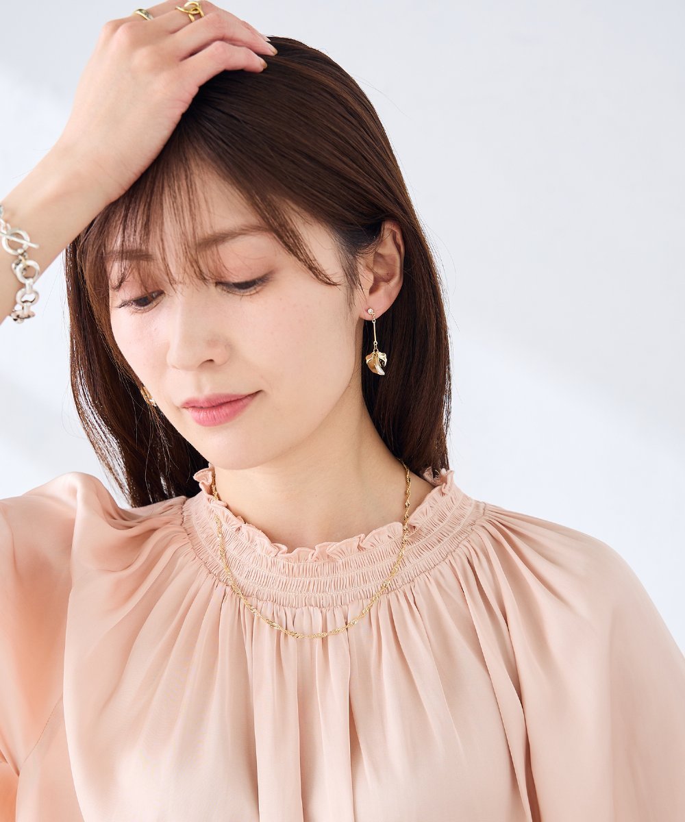 a.v.v ツイストチェーンネックレス アー・ヴェ・ヴェ アクセサリー・腕時計 ネックレス ゴールド シルバー
