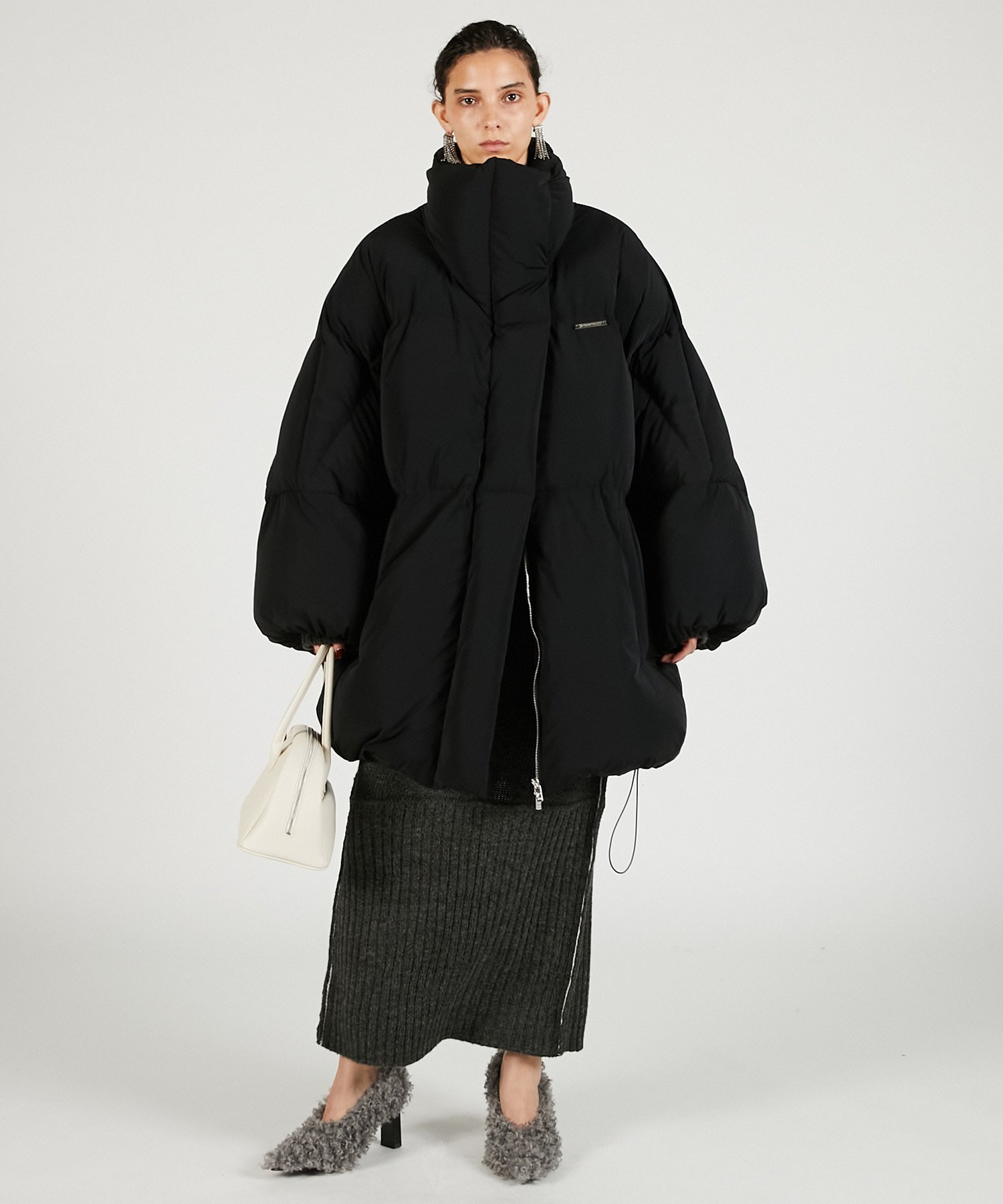 PRANK PROJECT ポンチョダウン プランク プロジェクト ジャケット・アウター ダウンジャケット・ダウンベスト ブラック【送料無料】のサムネイル