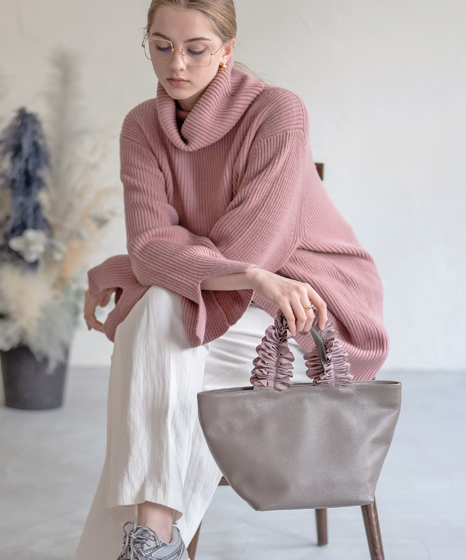 HAYNI Frillka フリルカ ヘイニ バッグ トートバッグ ブラック グレー【送料無料】のサムネイル