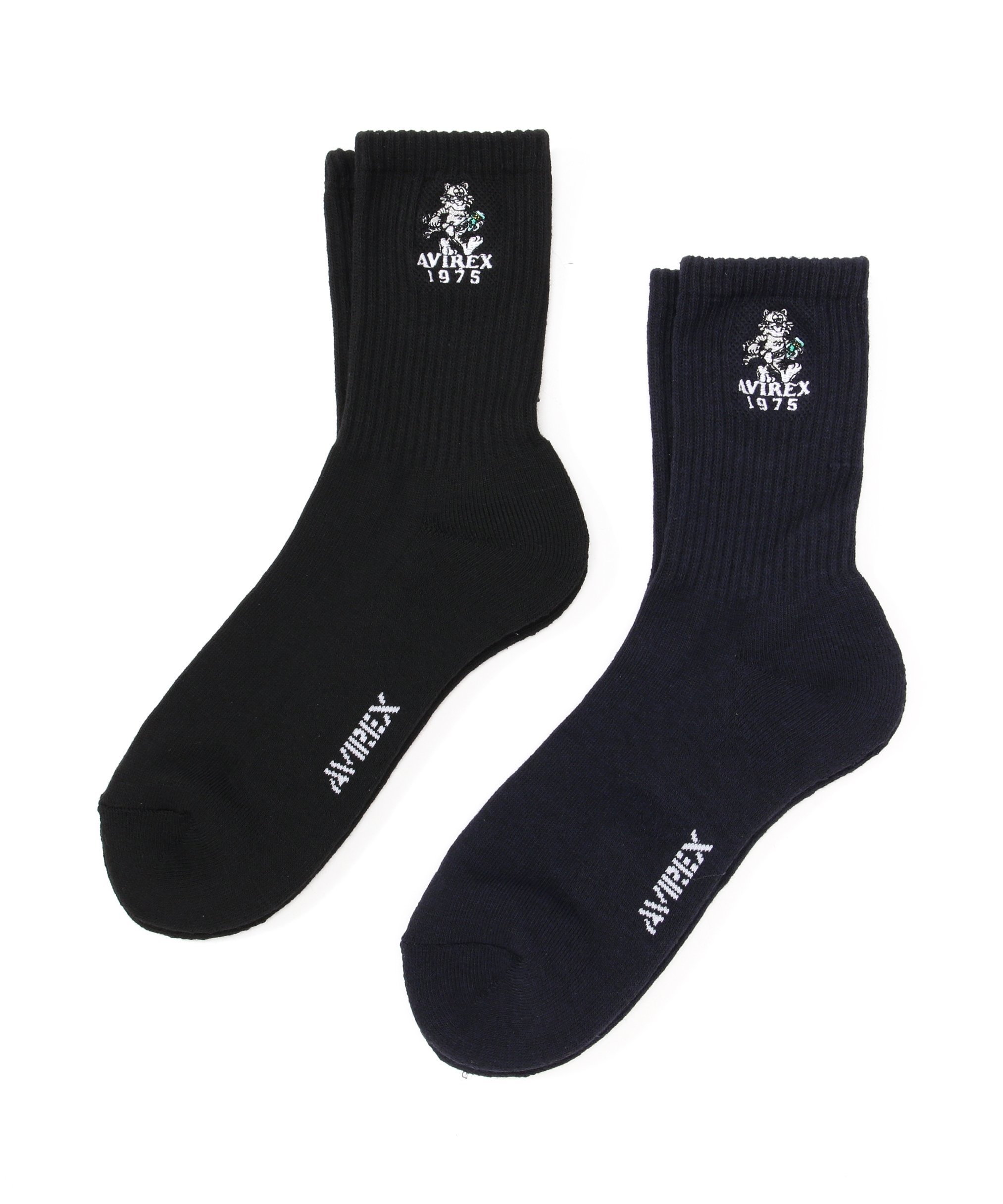 AVIREX（アヴィレックス）《直営店限定》TOM CAT 1975 SOX / トムキャット 靴下・AVIREXらしいソックス・トムキャットの刺繍・カジュアルなスタイリングにマッチするアイテム・ギフトにおススメ【AVIREX/アヴィレックス】1975年にアメリカ空軍のコントラクターとして創業し、フライトジャケットを供給した事でその認知度を飛躍的に高めた。ミリタリーに起源を持つアヴィレックスは、機能的なデザインが醸し出す特有の美しさに支えられている。その個性的な表情は、映画「インディー・ジョーンズ」「トップガン」「メンフィスベル」などのスクリーンでも活躍し、喝采を浴びた。その無駄の無いデザイン、ノスタルジックな味わいは今なお世界中の多くの人々から支持され続けている。■お使いのパソコンのモニターによって、実物商品とカラーが異なって 見える場合があります。誠に申し訳ございませんが、ご理解下さいます様お願いいたします。■当ショップの在庫数は 直営店舗の商品も含まれています。在庫数が日々変動する為、ご注文頂いた時点で在庫が完売になっている場合がございます。■サイズ表は、製品の生地や織りなどの特性により、多少の誤差はございます。予めご了承ください。■画像の商品はサンプルです。実際の商品では、仕様・加工等若干異なる場合がございます。型番：783-5972005-010-42 PY2738【採寸】F：長さ18cm商品のサイズについて【商品詳細】中国製素材：(表生地)コットン ポリエステル その他サイズ：F※画面上と実物では多少色具合が異なって見える場合もございます。ご了承ください。商品のカラーについて 【予約商品について】 ※「先行予約販売中」「予約販売中」をご注文の際は予約商品についてをご確認ください。■重要なお知らせ※ 当店では、ギフト配送サービス及びラッピングサービスを行っておりません。ラッピング・ギフト配送について同時に複数の商品を注文された場合メーカー希望小売価格についてご利用ガイドAVIREX（アヴィレックス）《直営店限定》TOM CAT 1975 SOX / トムキャット 靴下・AVIREXらしいソックス・トムキャットの刺繍・カジュアルなスタイリングにマッチするアイテム・ギフトにおススメ【AVIREX/アヴィレックス】1975年にアメリカ空軍のコントラクターとして創業し、フライトジャケットを供給した事でその認知度を飛躍的に高めた。ミリタリーに起源を持つアヴィレックスは、機能的なデザインが醸し出す特有の美しさに支えられている。その個性的な表情は、映画「インディー・ジョーンズ」「トップガン」「メンフィスベル」などのスクリーンでも活躍し、喝采を浴びた。その無駄の無いデザイン、ノスタルジックな味わいは今なお世界中の多くの人々から支持され続けている。■お使いのパソコンのモニターによって、実物商品とカラーが異なって 見える場合があります。誠に申し訳ございませんが、ご理解下さいます様お願いいたします。■当ショップの在庫数は 直営店舗の商品も含まれています。在庫数が日々変動する為、ご注文頂いた時点で在庫が完売になっている場合がございます。■サイズ表は、製品の生地や織りなどの特性により、多少の誤差はございます。予めご了承ください。■画像の商品はサンプルです。実際の商品では、仕様・加工等若干異なる場合がございます。型番：783-5972005-010-42 PY2738【採寸】F：長さ18cm商品のサイズについて【商品詳細】中国製素材：(表生地)コットン ポリエステル その他サイズ：F※画面上と実物では多少色具合が異なって見える場合もございます。ご了承ください。商品のカラーについて