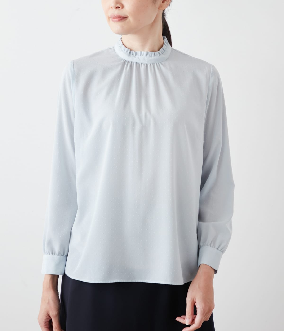NEWYORKER WOMEN L-SIZE 【L】ミニドットデシン フリルスタンドギャザーブラウス ニューヨーカー エルサイズ トップス シャツ・ブラウス ホワイト ブルー