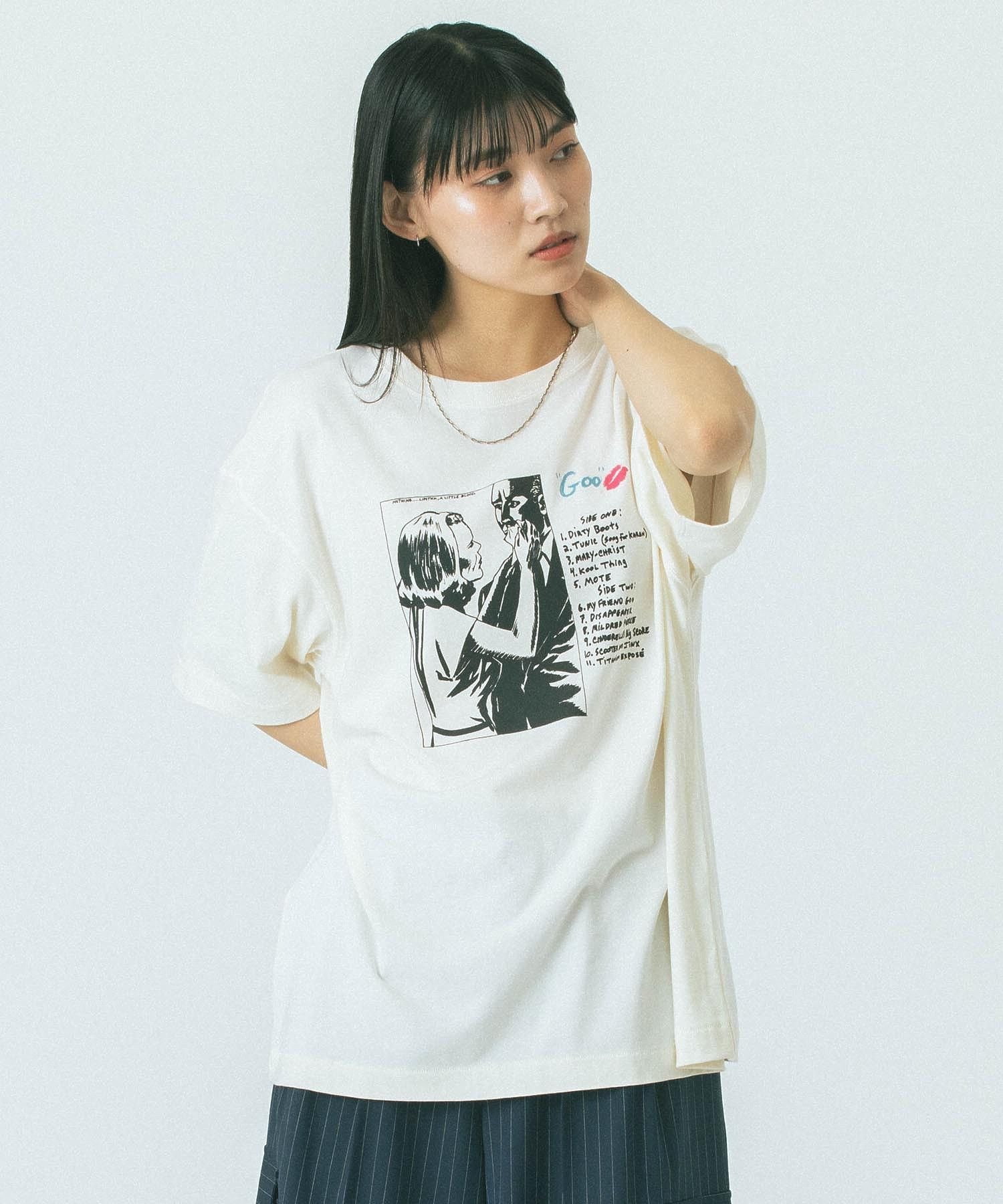 ROSE BUD SONIC YOUTH H/S TEE ローズバッド トップス カットソー・Tシャツ ホワイト ブラック