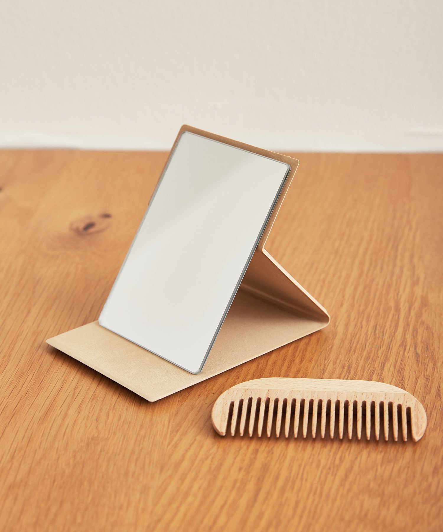 URBAN RESEARCH DOORS HORIUCHI MIRROR ナピュア フォールディングミラー S アーバンリサーチドアーズ ファッション雑貨 その他のファッション雑貨 ベージュ