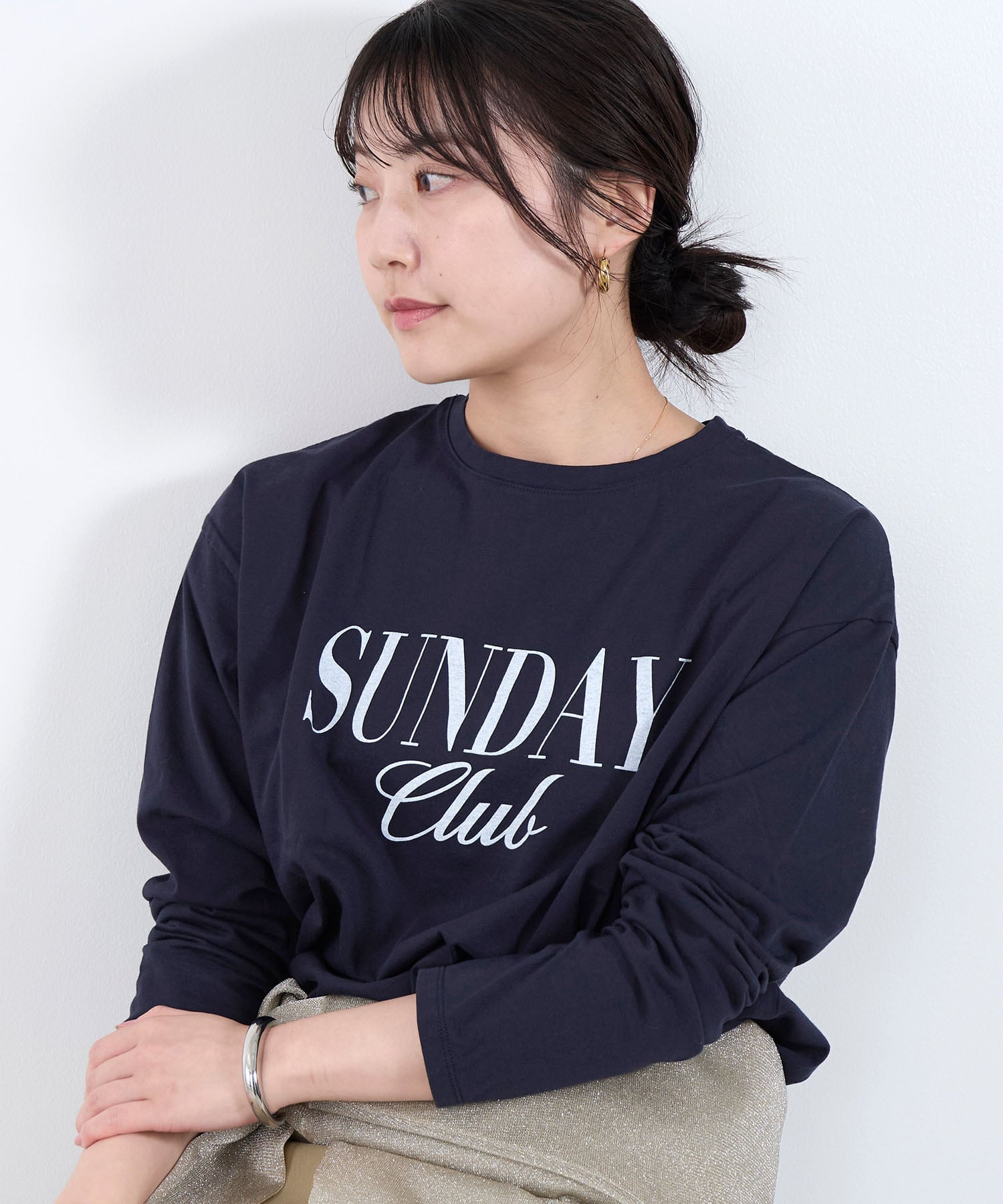 MICA&DEAL 接触冷感-"SUNDAY Club"ロゴロングTシャツ マイカアンドディール トップス カットソー・Tシャツ ホワイト ネイビー ブルー