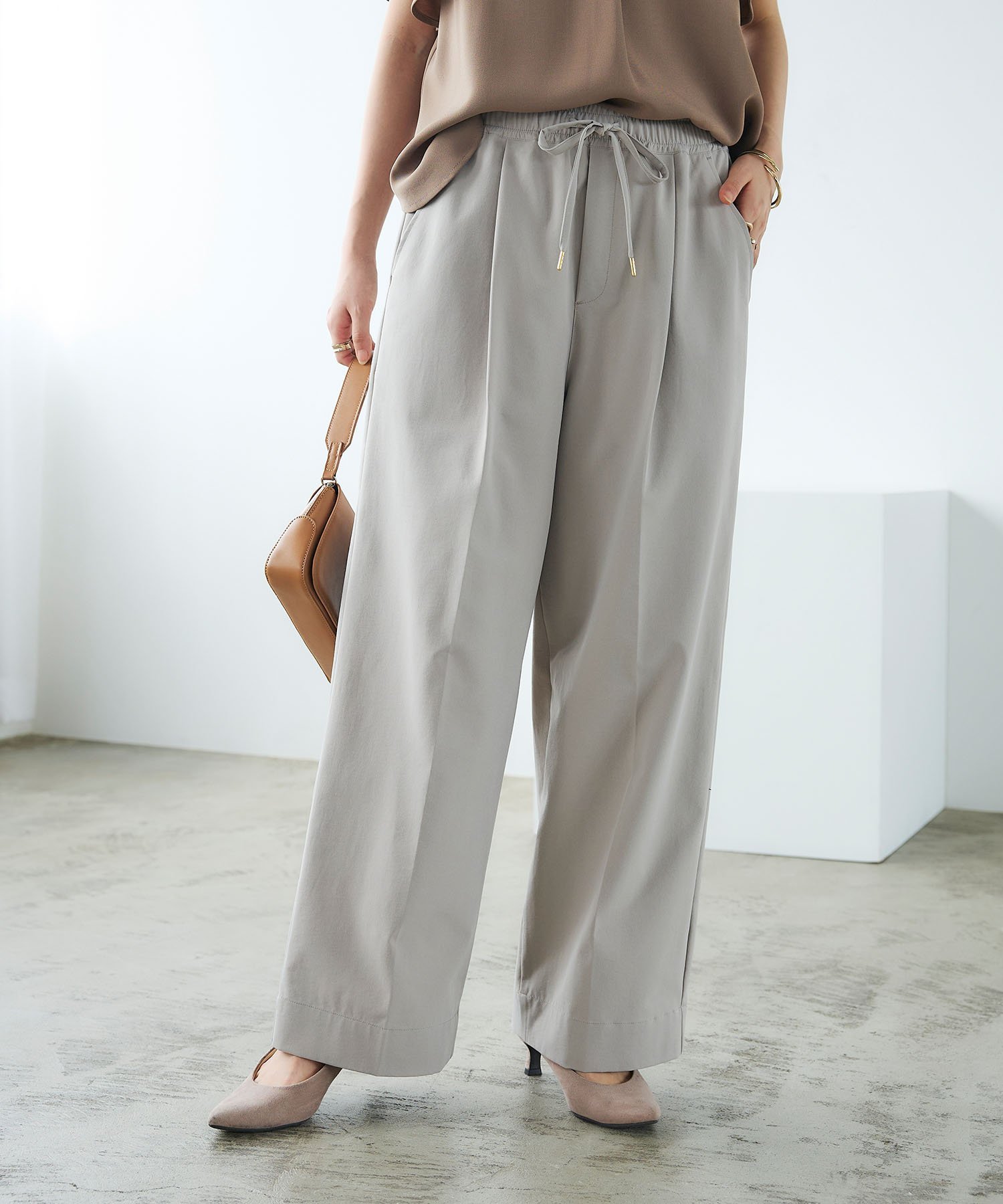 cross marche 《防汚》エブ楽 タックストレートイージーパンツ クロスマルシェ パンツ その他のパンツ ホワイト ベージュ【送料無料】