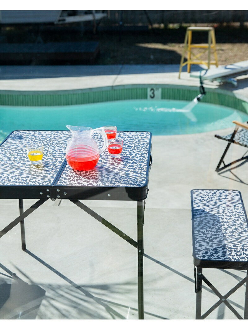 bPr BEAMS ELEY KISHIMOTO * Coleman * BEAMS / 別注 「FLASH」パターン ファミリーリビングセット ミニプラス ビームス メン スポーツ・アウトドア用品 その他のスポーツ・アウトドア用品 ブラック【送料無料】のサムネイル