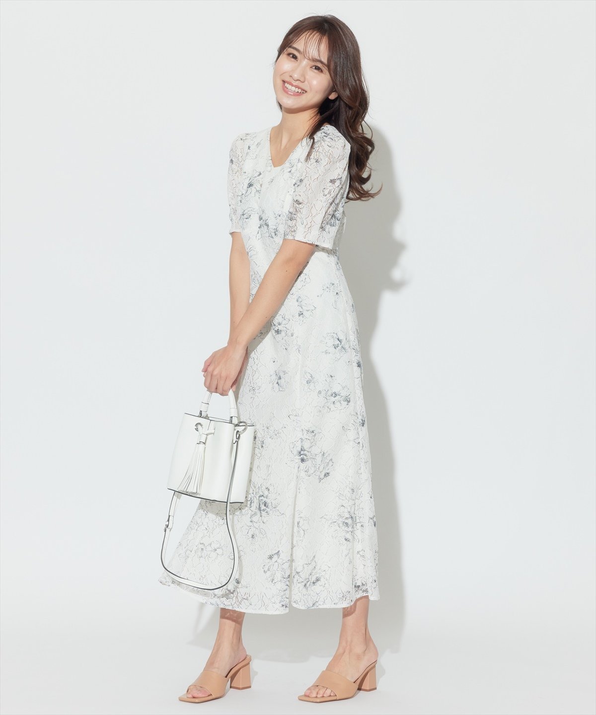 【SALE／30%OFF】Swingle 【日本製】オリジナルフラワープリントレースワンピース スウィングル ワンピース・ドレス その他のワンピース・ドレス ホワイト レッド【送料無料】のサムネイル