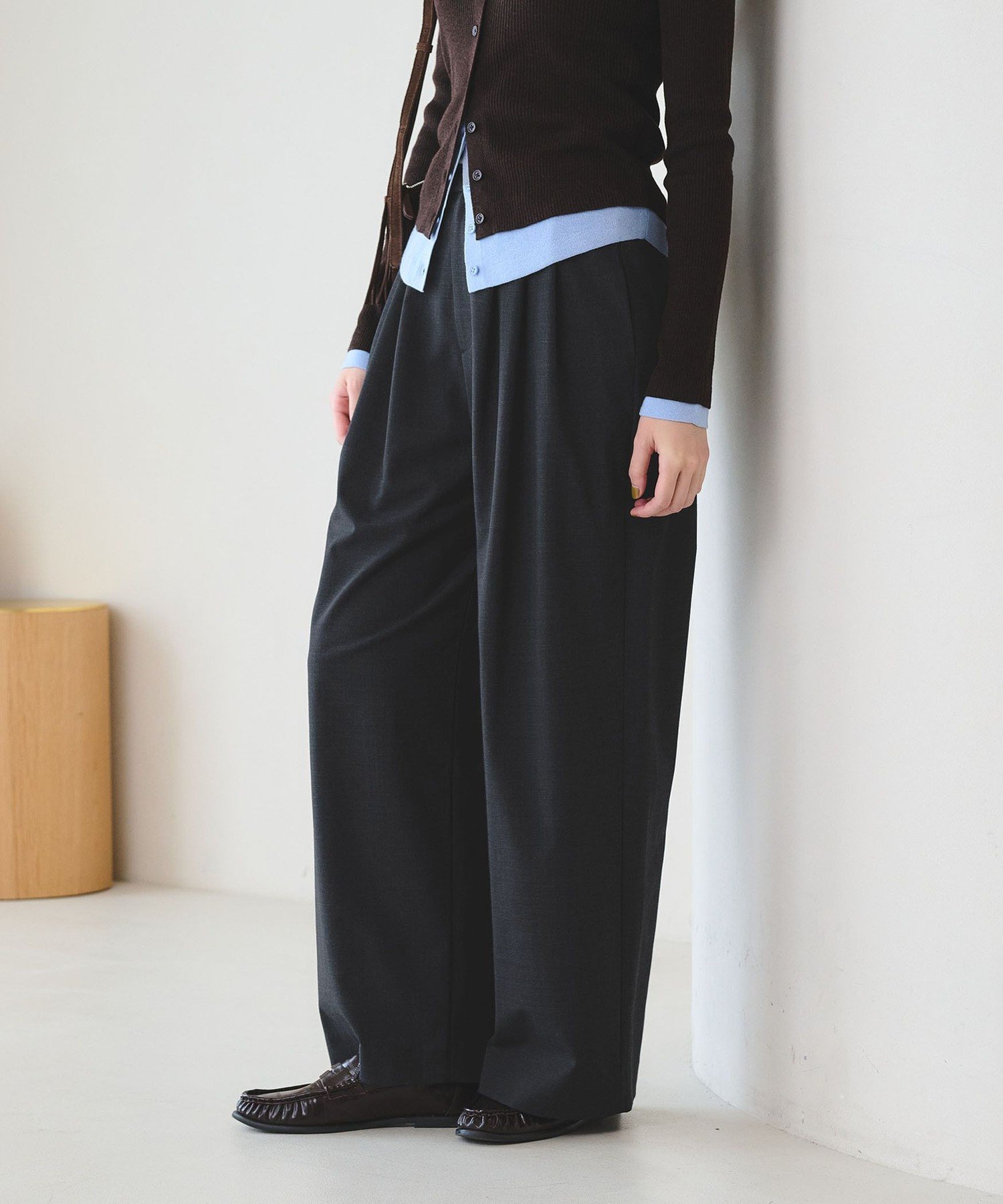 毛ポリエステルブレンド ワイドタックパンツ 防シワ ウォッシャブル ビューティー＆ユース ユナイテッドアローズ パンツ その他のパンツ ベージュ グレー ブラウン