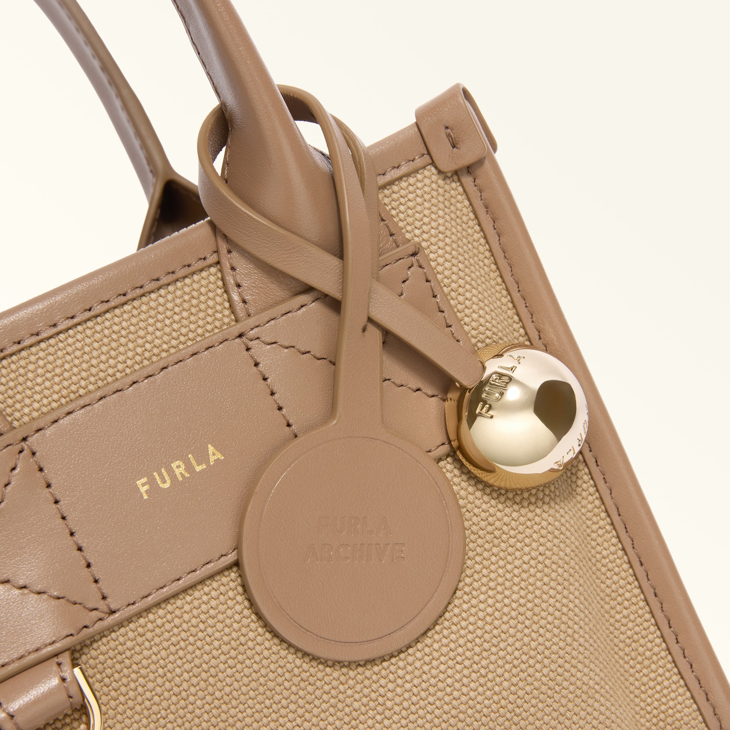 【公式】フルラ ディバイデッド (Furla Divide It) ミニトートバッグ フルラ バッグ トートバッグ ピンク
