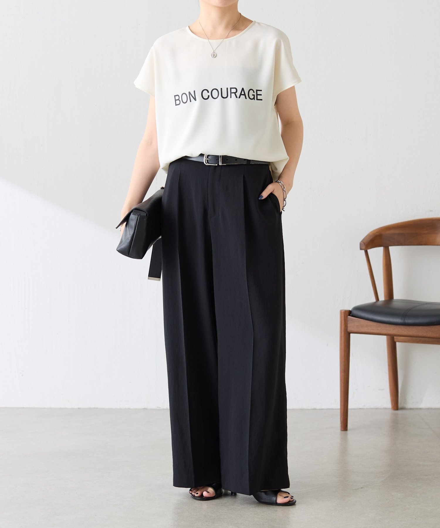 【秋にも使える/前後2WAY 】ジョーゼットフレンチロゴTシャツ コラージュガリャルダガランテ トップス カットソー・Tシャツ ホワイト グレー