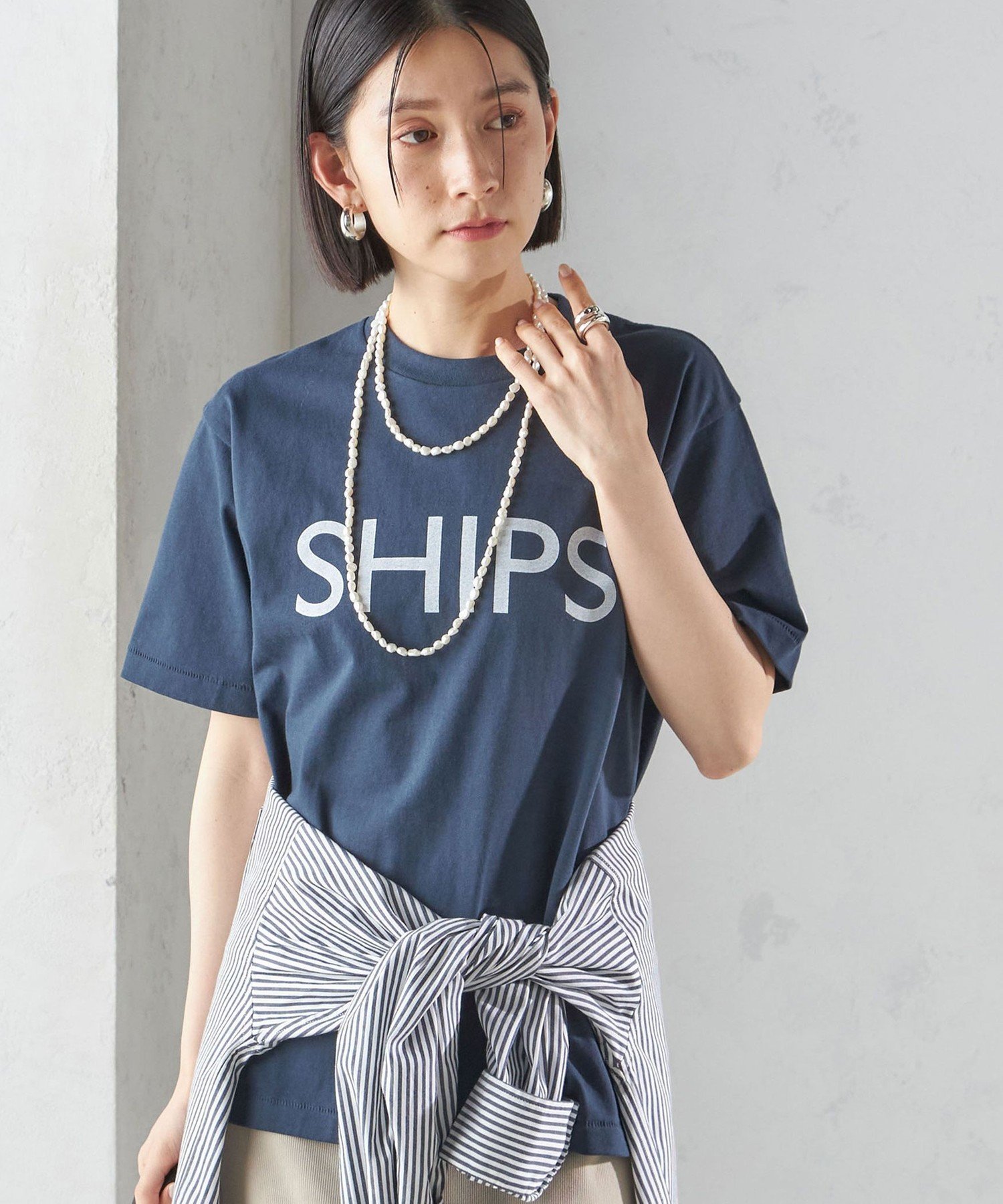 美品　白　紺　２枚セット　Ｓ　Champion×SHIPS　別注 リバースウィーブ　9.4oz　Jersey Garment Dye　ヘンリーネック　Tシャツ champion SHIPS 公式サイト Champion（チャンピオン） カーディガン ジュニア