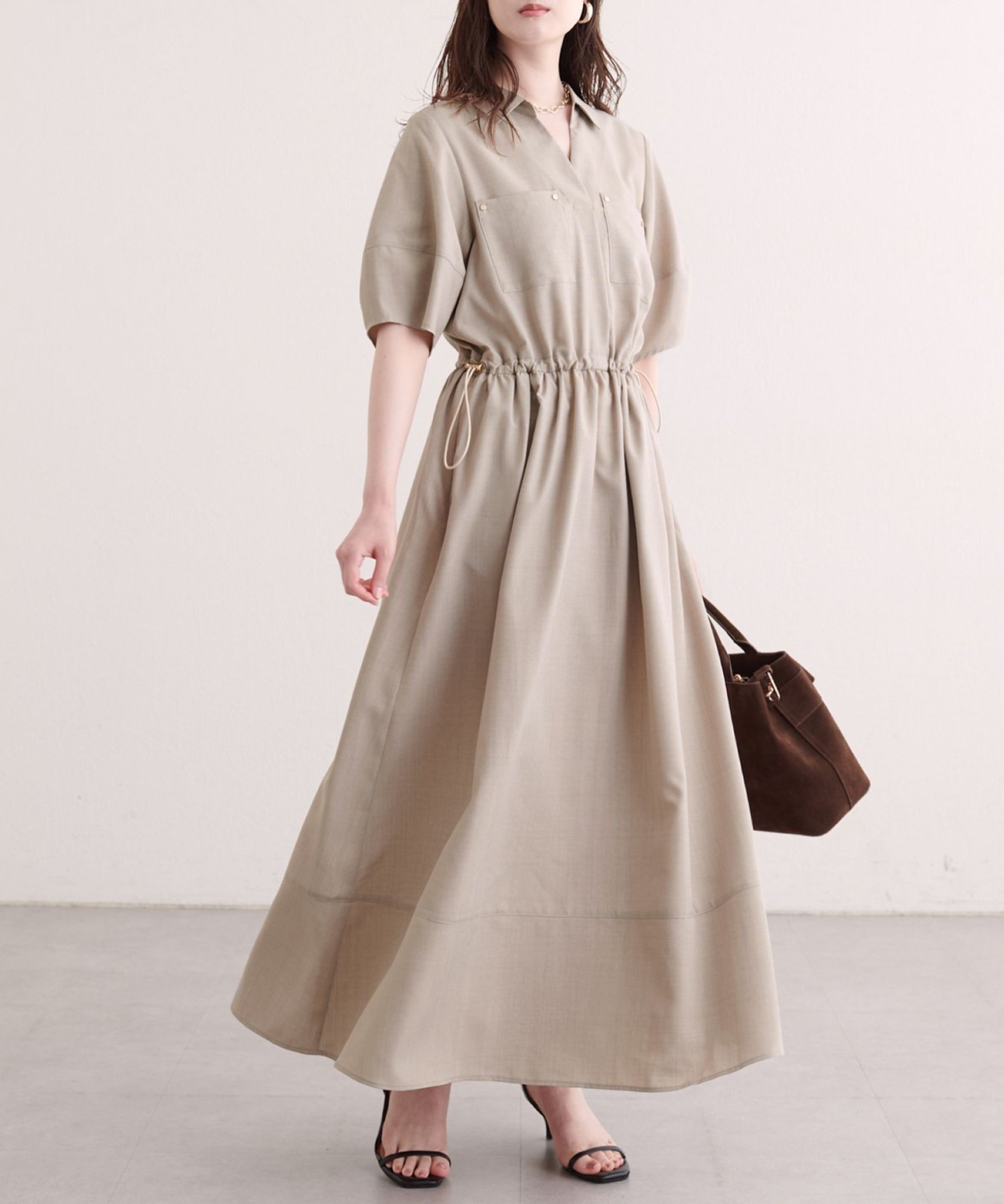 【SALE／10%OFF】natural couture お上品ドロストスキッパーワンピース ナチュラルクチュール ワンピース・ドレス その他のワンピース・ドレス ブラック ブラウン ベージュ【送料無料】