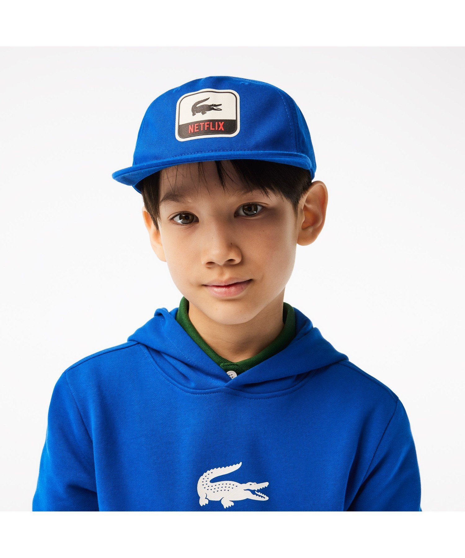 【SALE／40 OFF】LACOSTE 『Lacoste x Netflix』 スナップバックキッズキャップ ラコステ 帽子 キャップ ブルー