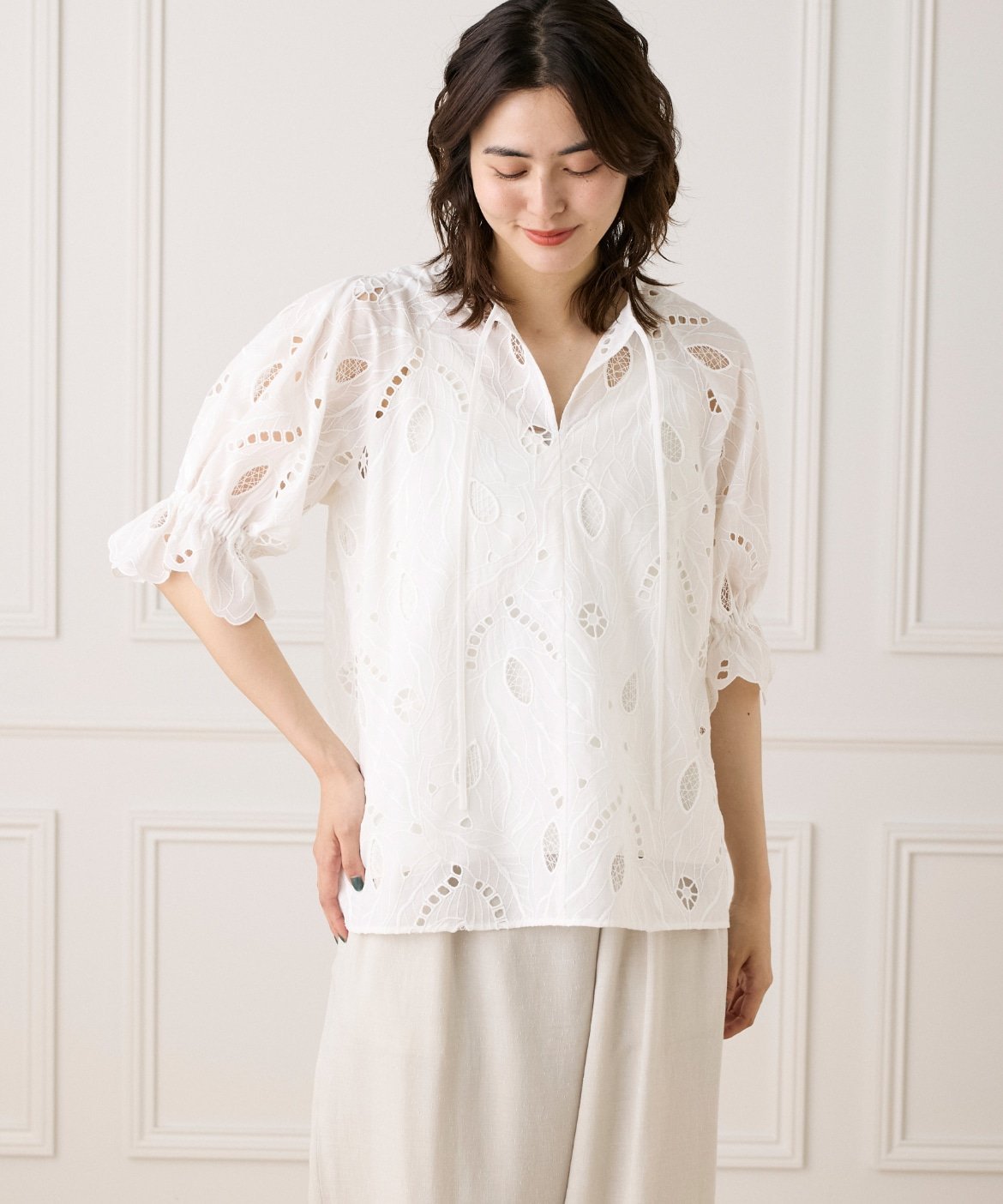 INED レースブラウス《la veille by SUPERIOR CLOSET》 イネド トップス シャツ・ブラウス ホワイト ブラック
