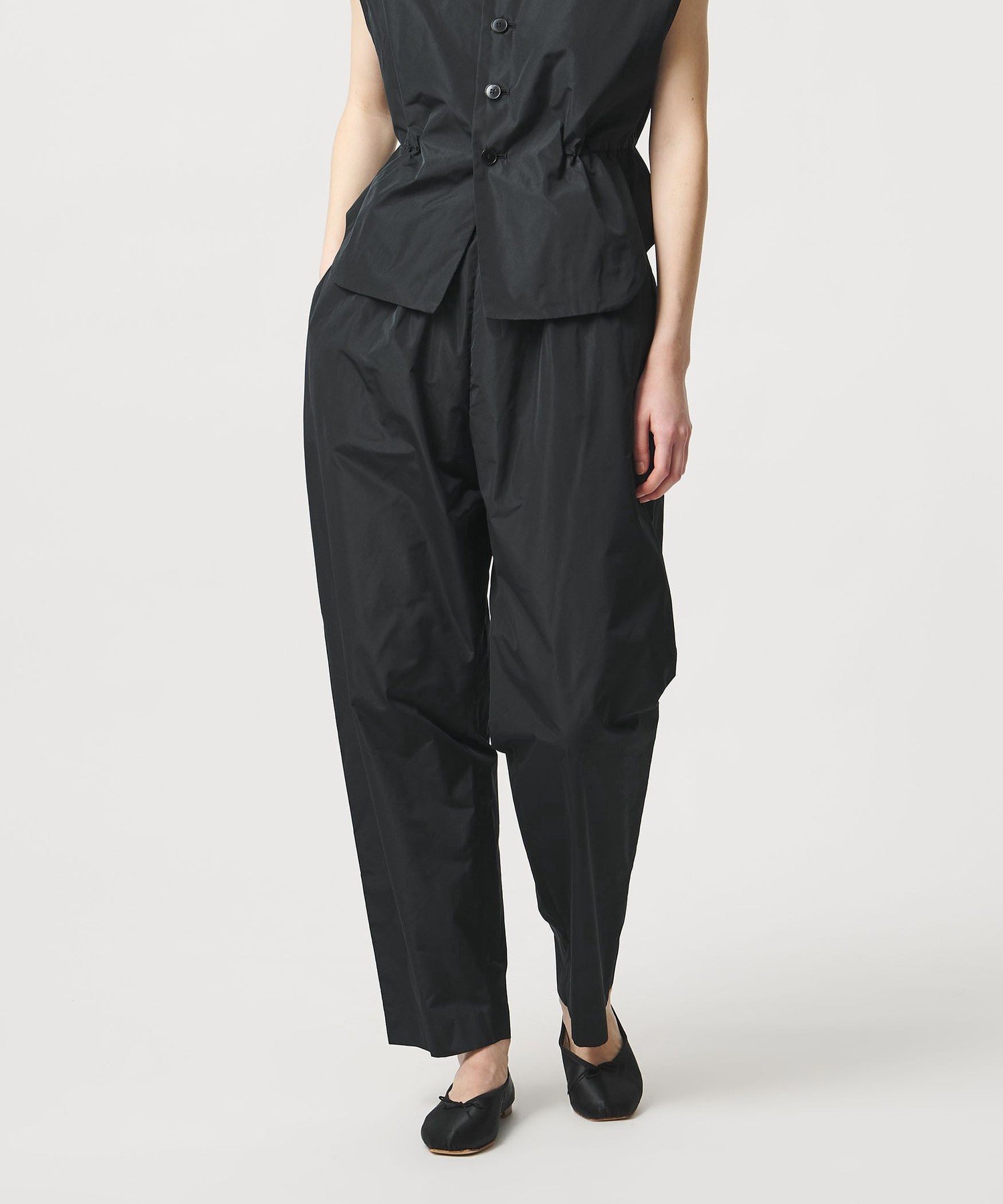 LOEFF ＜LOEFF＞グロッシー タフタ クロップド パンツ ユナイテッドアローズ パンツ その他のパンツ ブラック ブラウン【送料無料】 stylife-15621809 Rakuten Fashion サンプル画像3