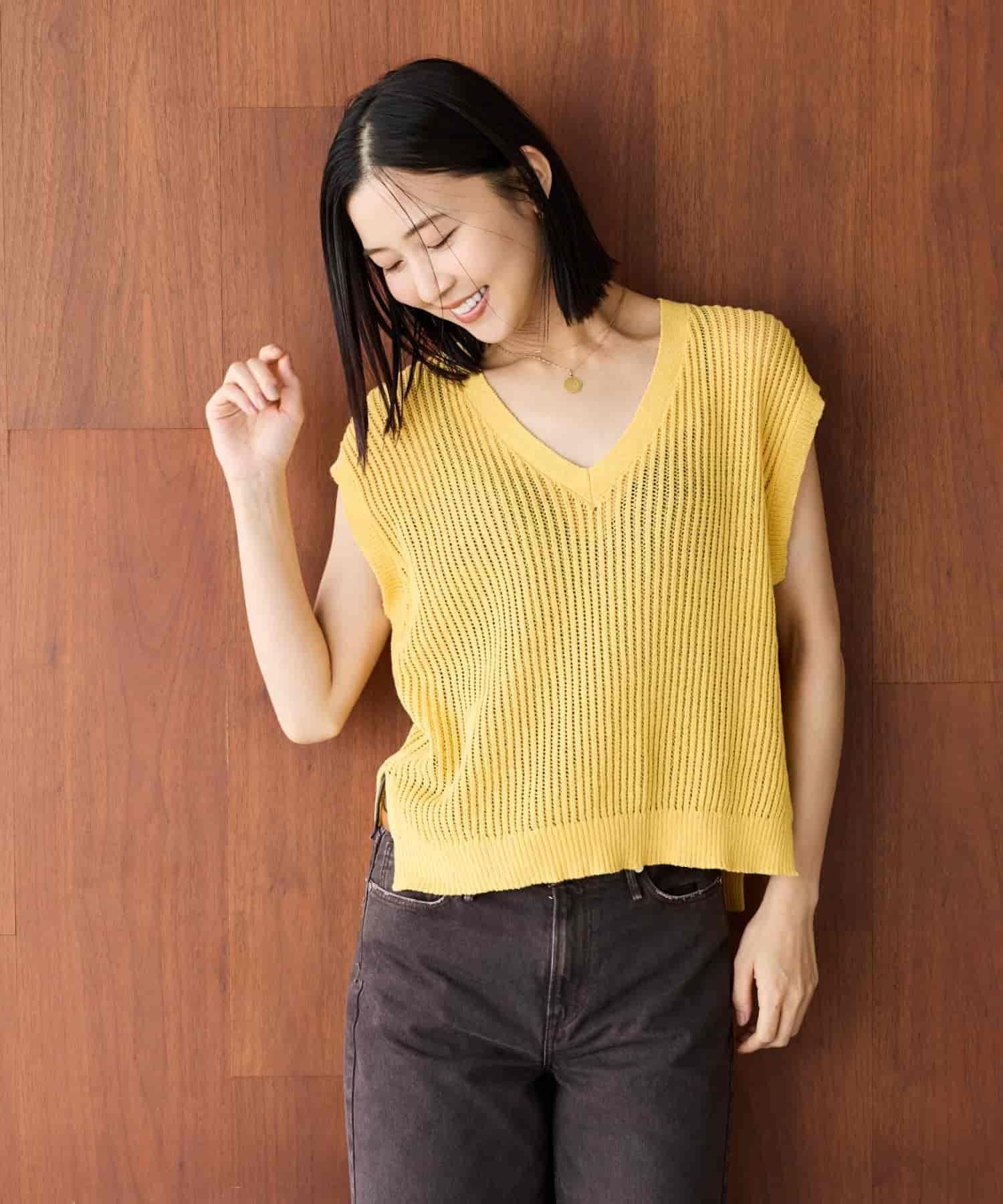 【SALE／20%OFF】NEMIKA ディープVネックニットベスト【NEMIKA】 ネミカ トップス ベスト・ジレ ホワイト レッド【送料無料】