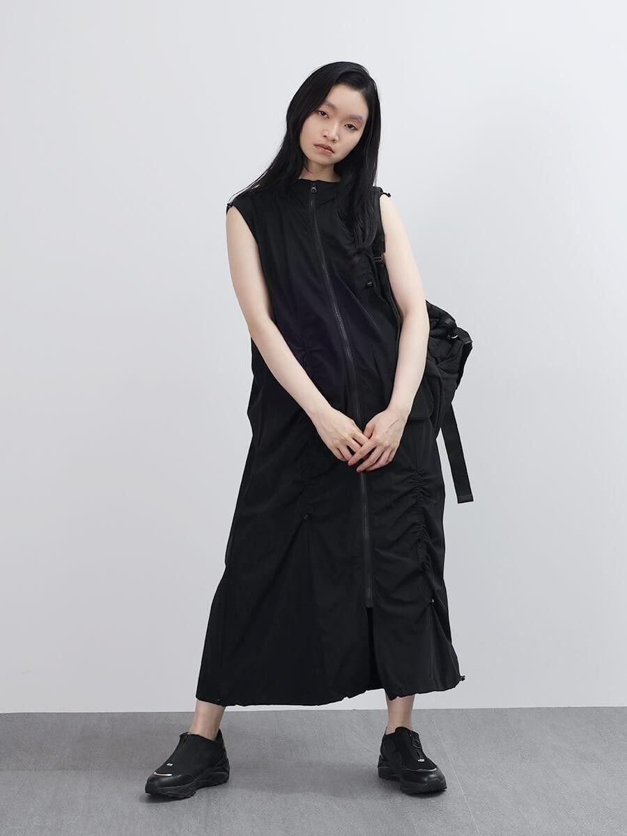 LASUD ドロストギャザーノースリーブジャケットワンピース ラシュッド ワンピース・ドレス その他のワンピース・ドレス ブラック