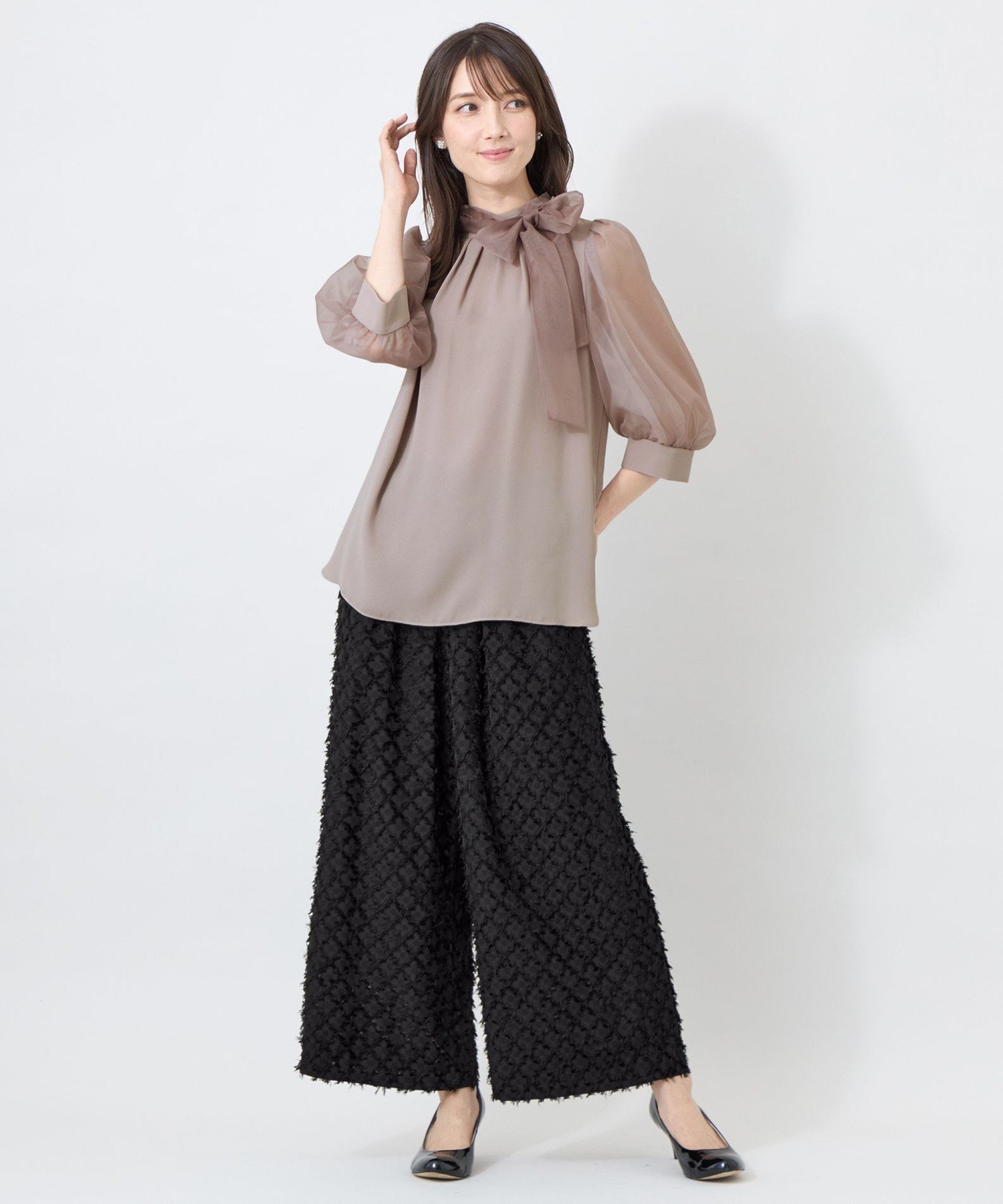 TO BE CHIC シアースリーブ ボウタイブラウス トゥー ビー シック トップス シャツ・ブラウス ブラック ピンク